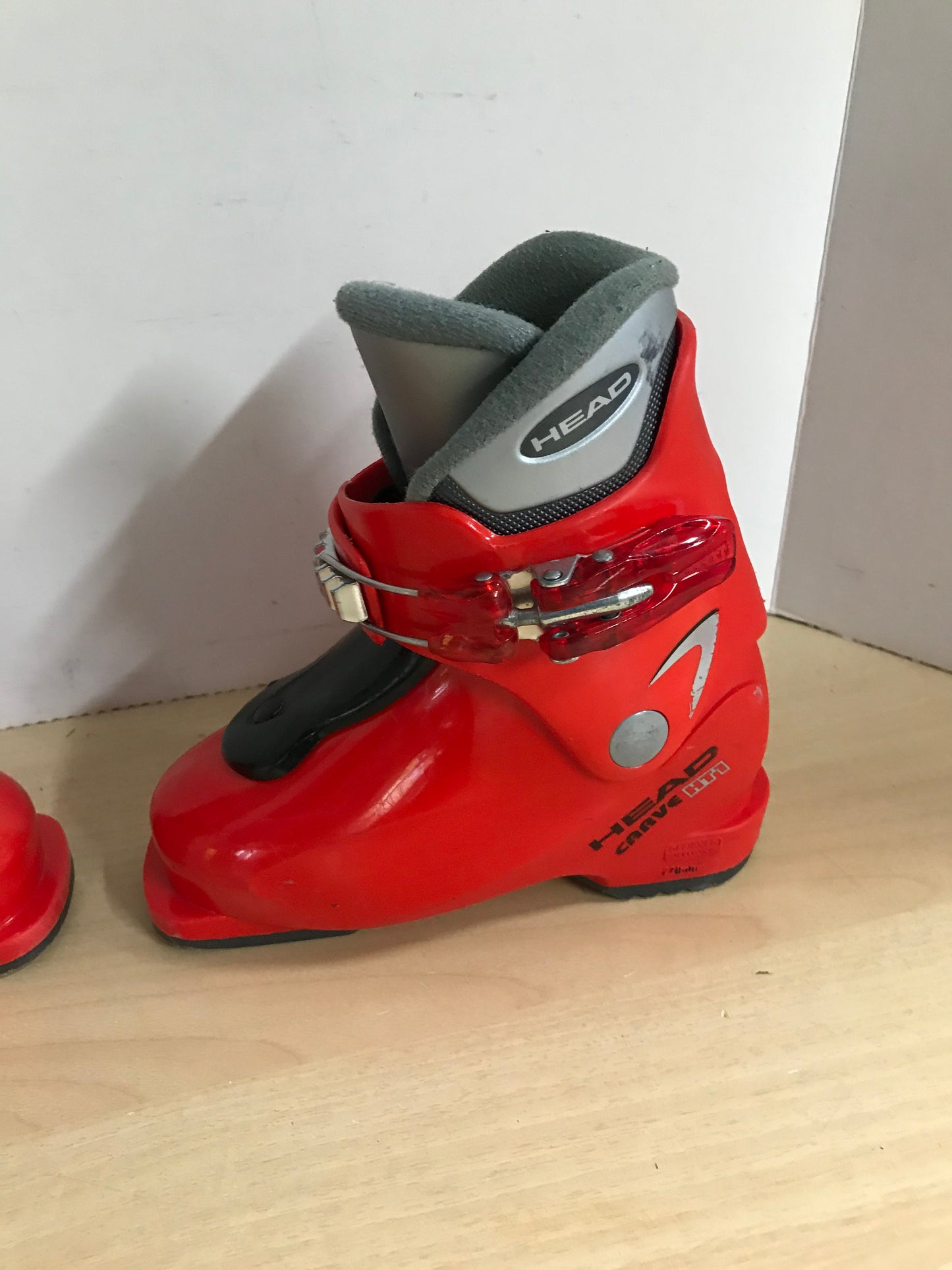 Ski Boots Mondo Size 17.5 Child Size 11.5 221 mm Head Carve Red Black Excellent