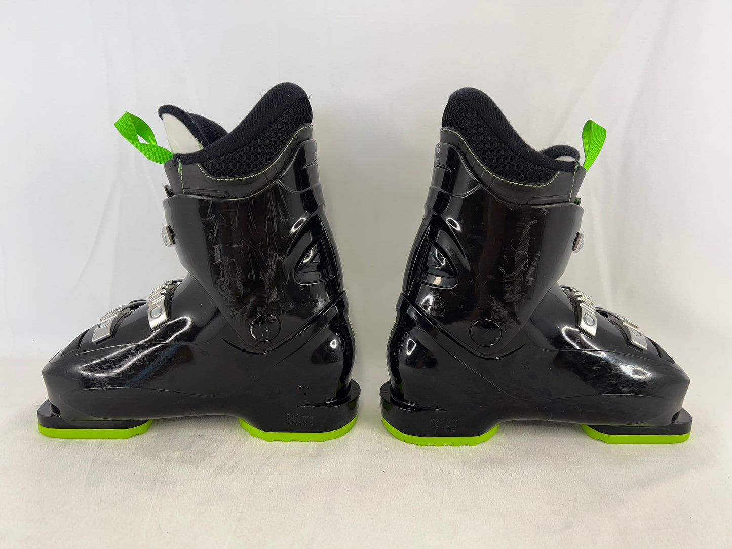 Ski Boots Mondo Size 18.0-19.5 Child Size 12.5-13.5 235 mm Rossignol Comp J3 Black and Lime Excellent As New