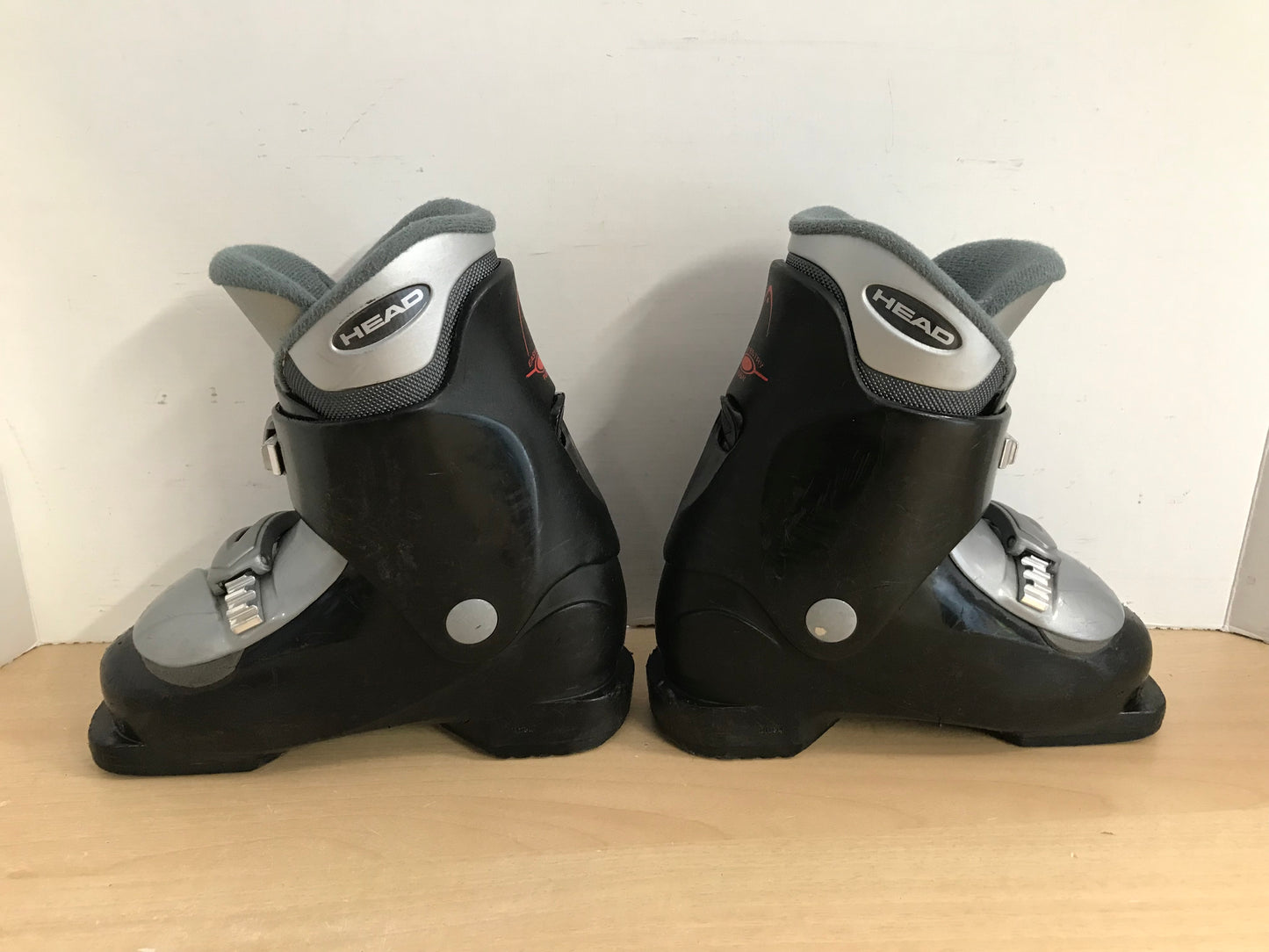 Ski Boots Mondo Size 19.0 Child Size 13 19.0 mm Head Black Red Grey Minor Wear