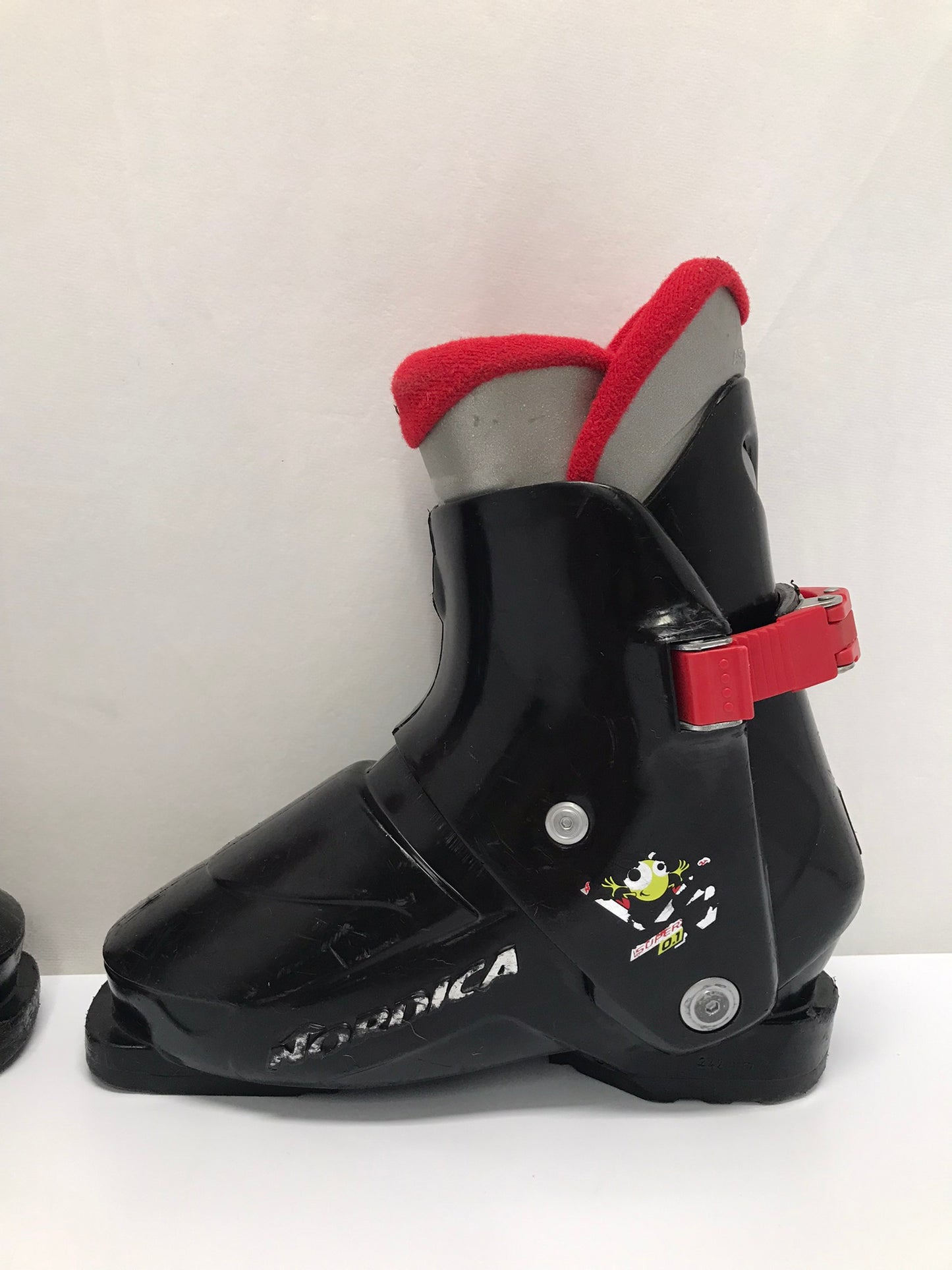 Ski Boots Mondo Size 19.0 Child Size 13 242  mm Nordica Black Red Some Scratches