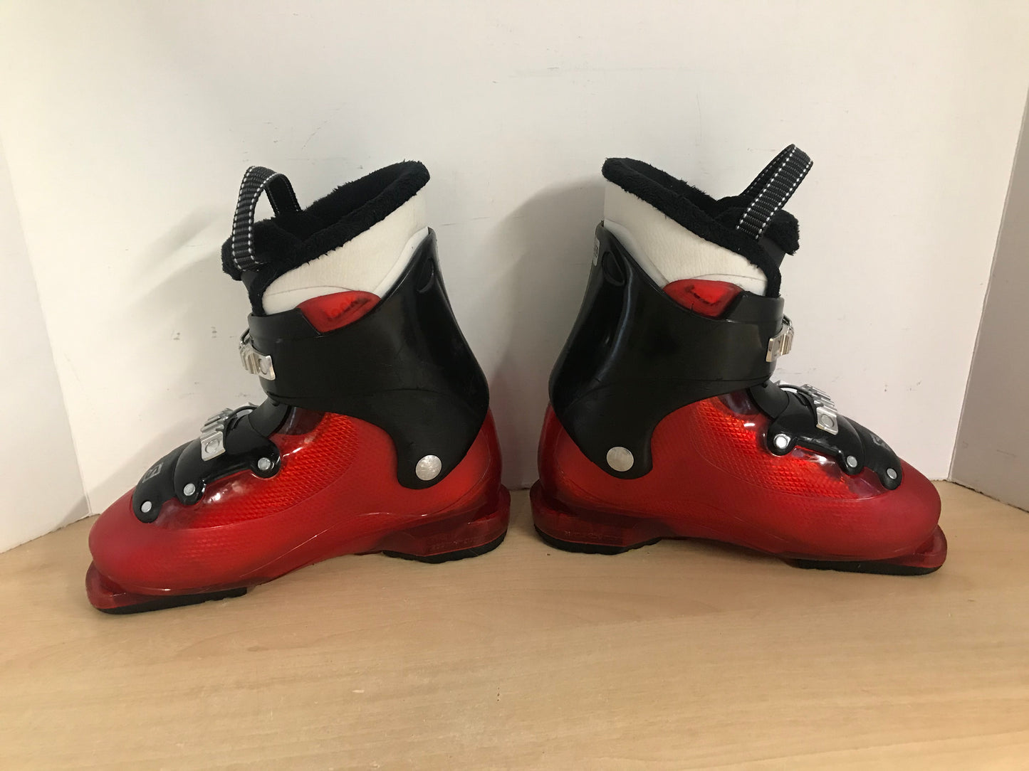 Ski Boots Mondo Size 21.0 Child Size 3-4 Shoe Size 259 mm Salomon Black Red White Excellent