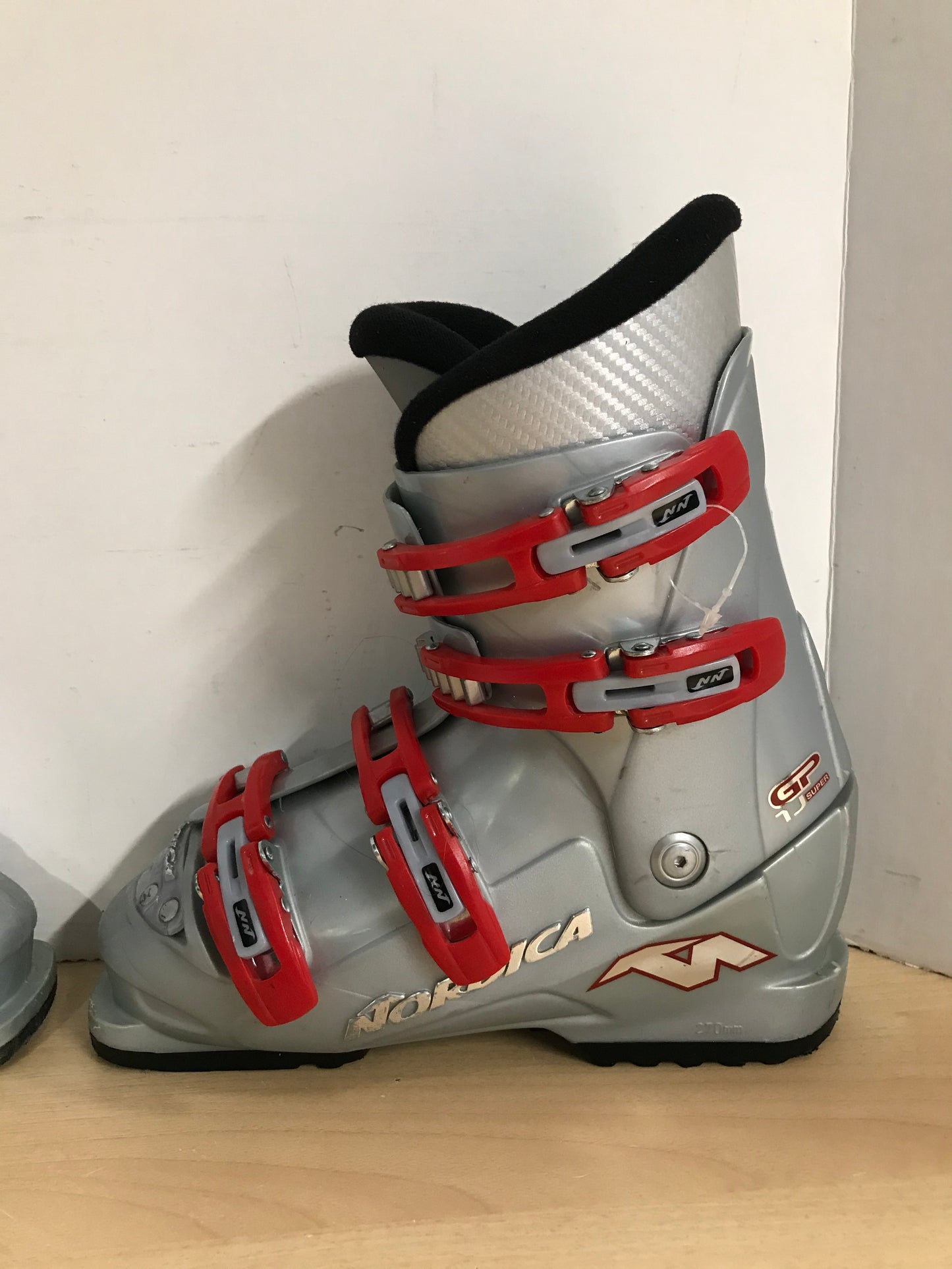 Ski Boots Mondo Size 23.0 Child Size 5-6 270 mm Nordica Grey Red Excellent