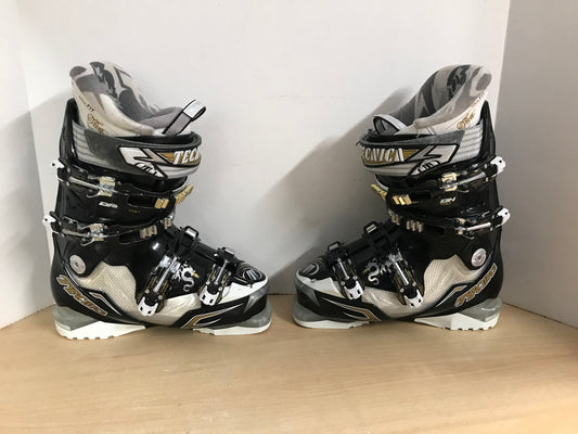 Ski Boots Mondo Size 23.5 Child Size 5-6 Shoe Size 275 mm Tecnica Dragon 90 Black Clear White