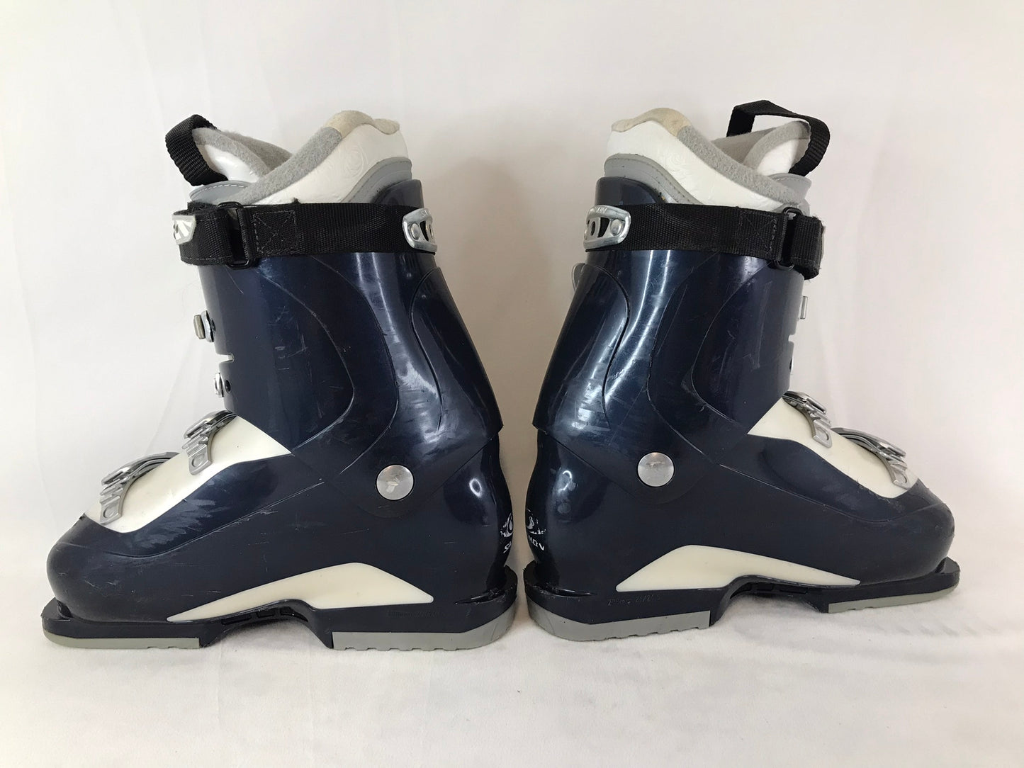 Ski Boots Mondo Size 24.5 Ladies Size 7.5 288 mm Salomon Navy and Oyster Pearl Excellent