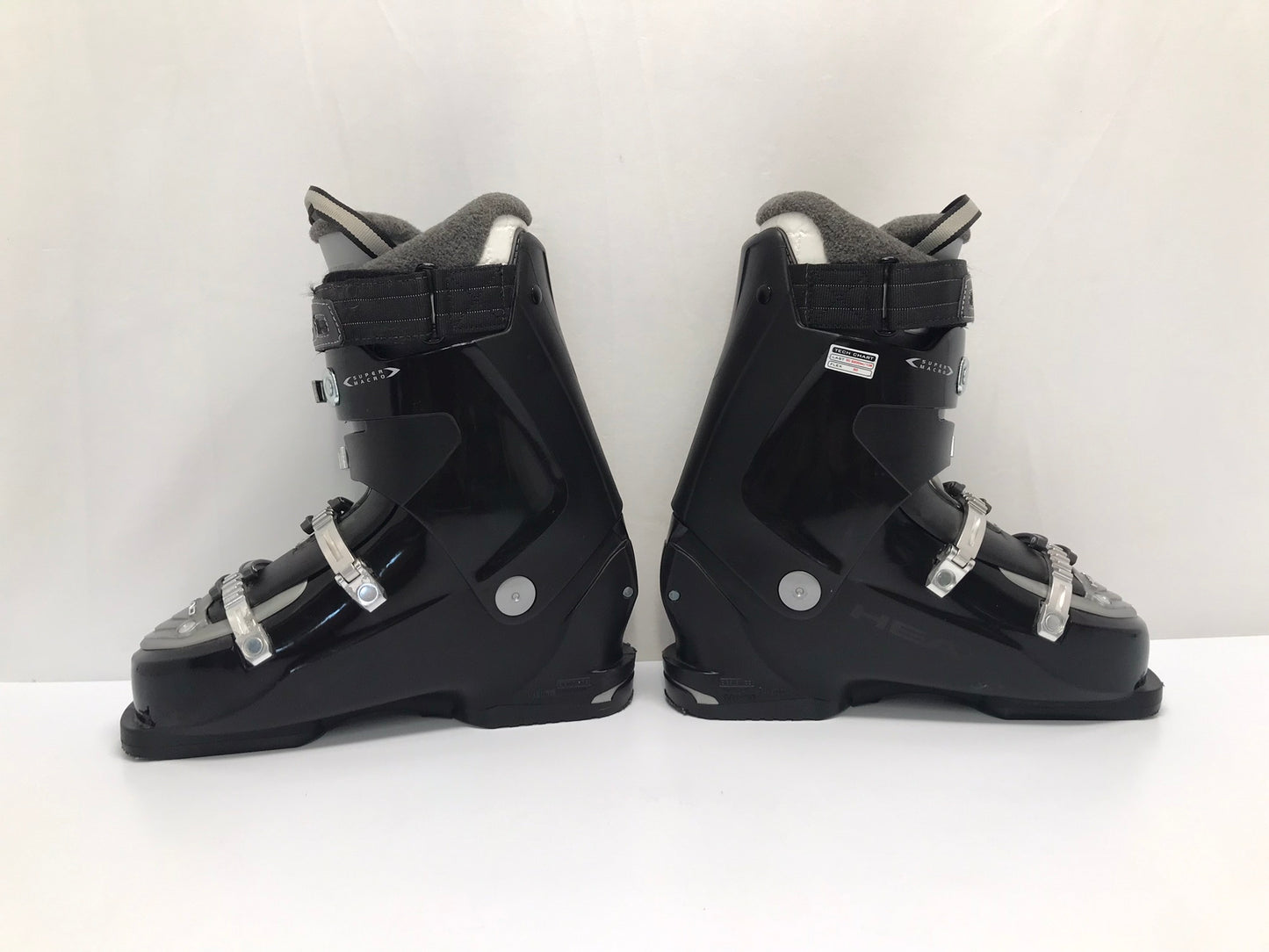 Ski Boots Mondo Size 25.5 Men's Size 7 Ladies Size 8 301 mm Head Soft Walk Black Gold New Demo Model