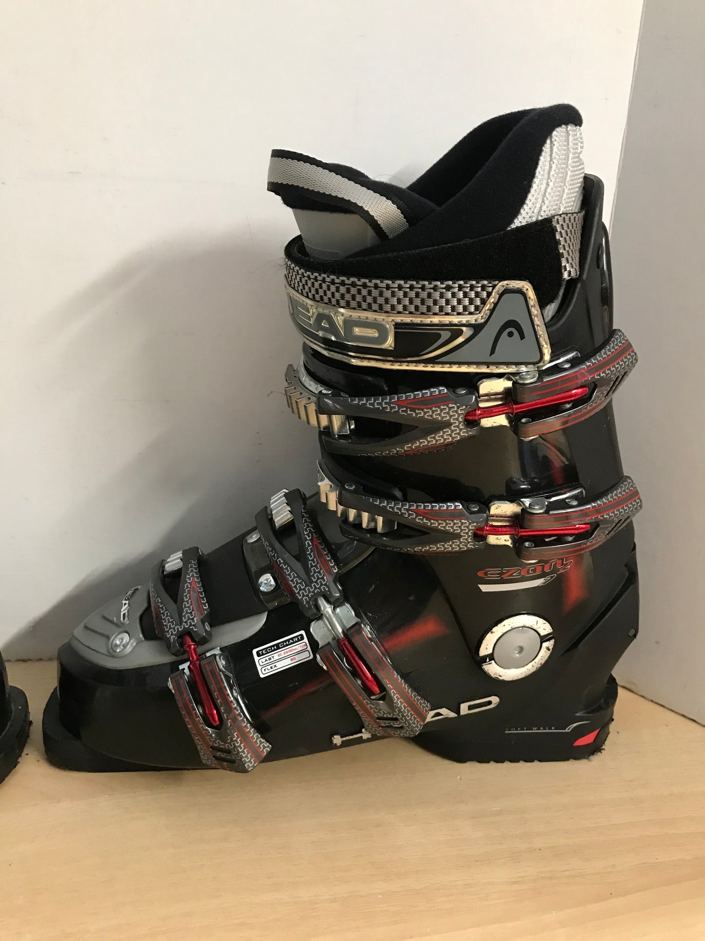 Ski Boots Mondo Size 26.5 Men's Size 8.5 Ladies Size 9.5 313 mm Head Black Red