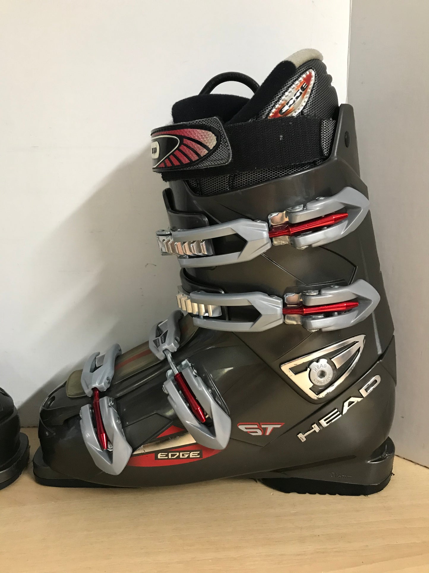 Ski Boots Mondo Size 27.0 Men's Size 9 Ladies Size 10 314 mm Head Steel Grey Red New Demo Model