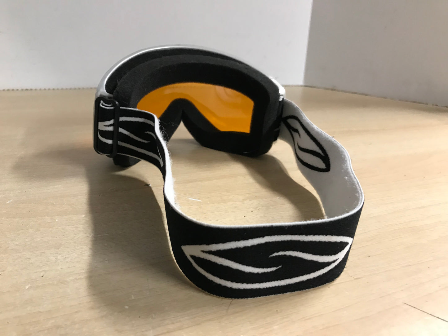 Ski Goggle Adult Size Small Smith Grey Black With Orange Lense