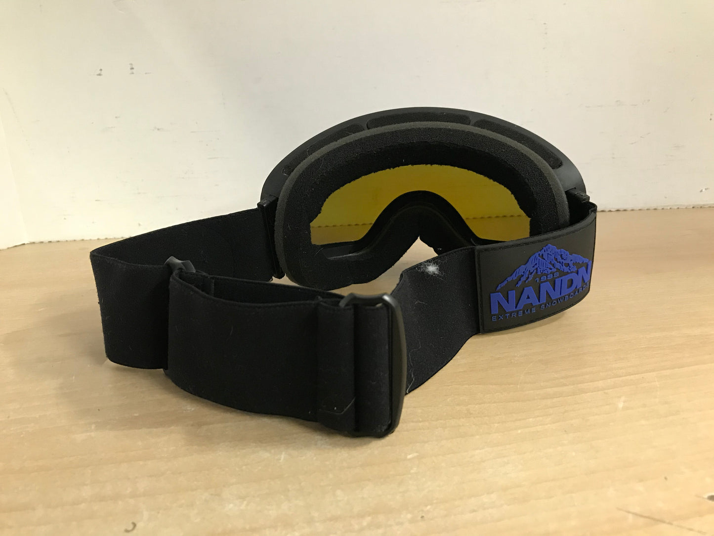 Ski Goggles Adult Size Large Nand Big Blue Lense Excellent