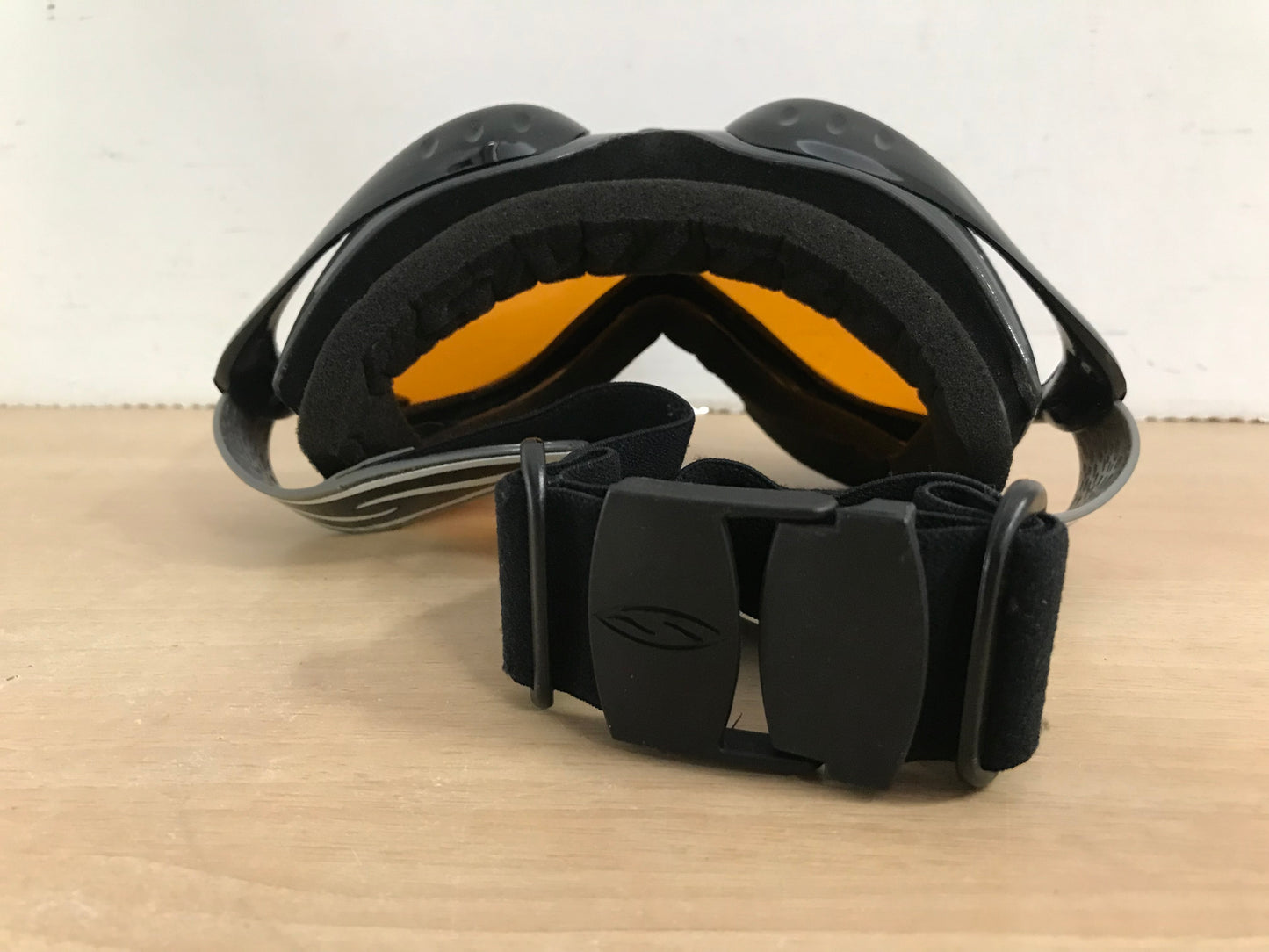 Ski Goggles Adult Size Medium Smith Black Grey With Orange Lenses As new