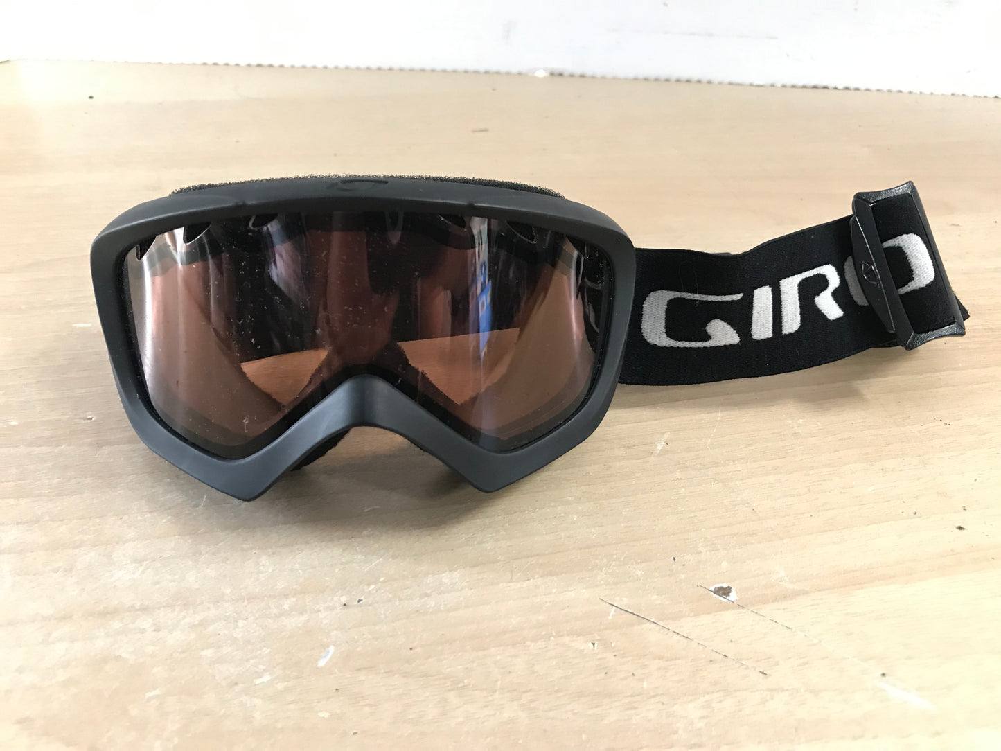Ski Goggles Child Size 6-8 Giro Black With Orange Lenses New Demo
