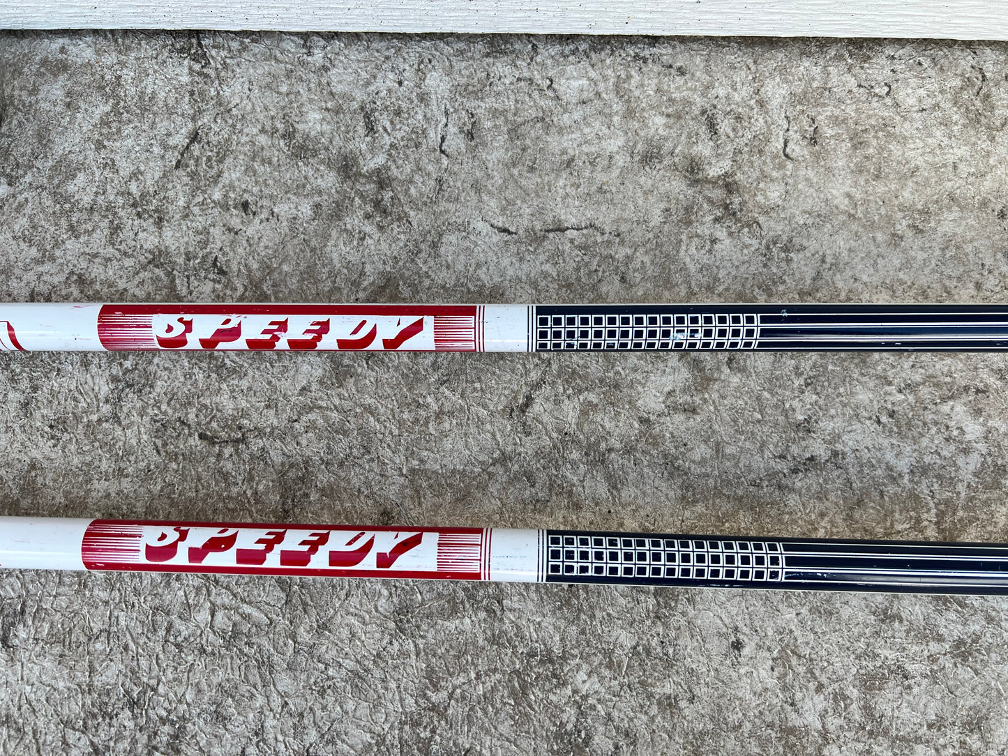 Ski Poles Adult Size 43 inch 110 cm Speedy White Red Blue Excellent