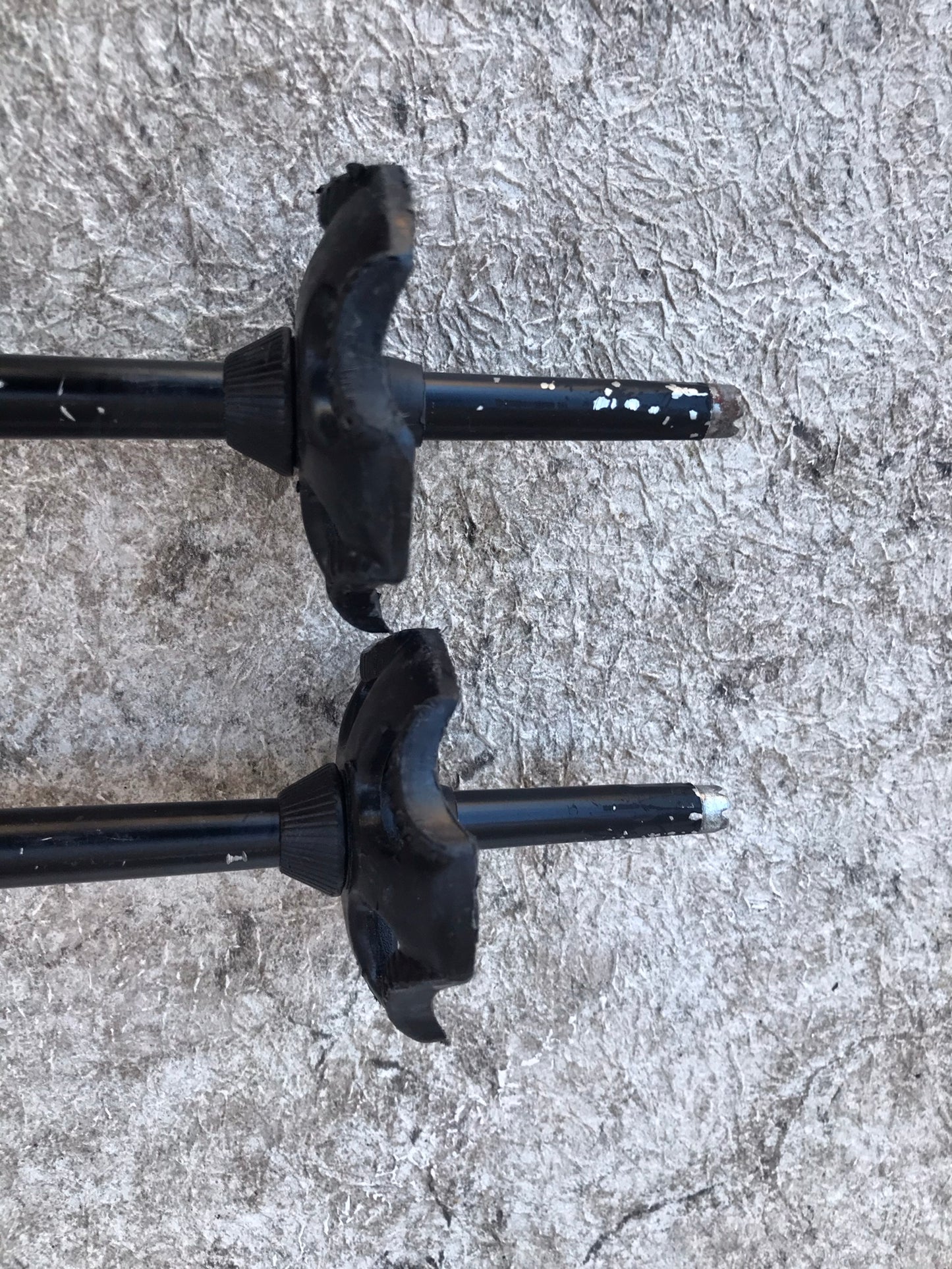 Ski Poles Adult Size 46 inch 115 cm Rossignol Black Pink