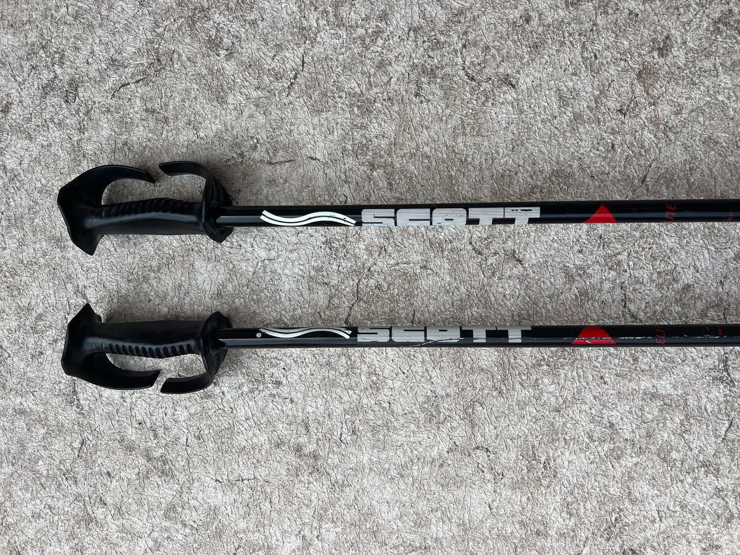 Ski Poles Adult Size 46 inch 115 cm Scott Elite Red White Black