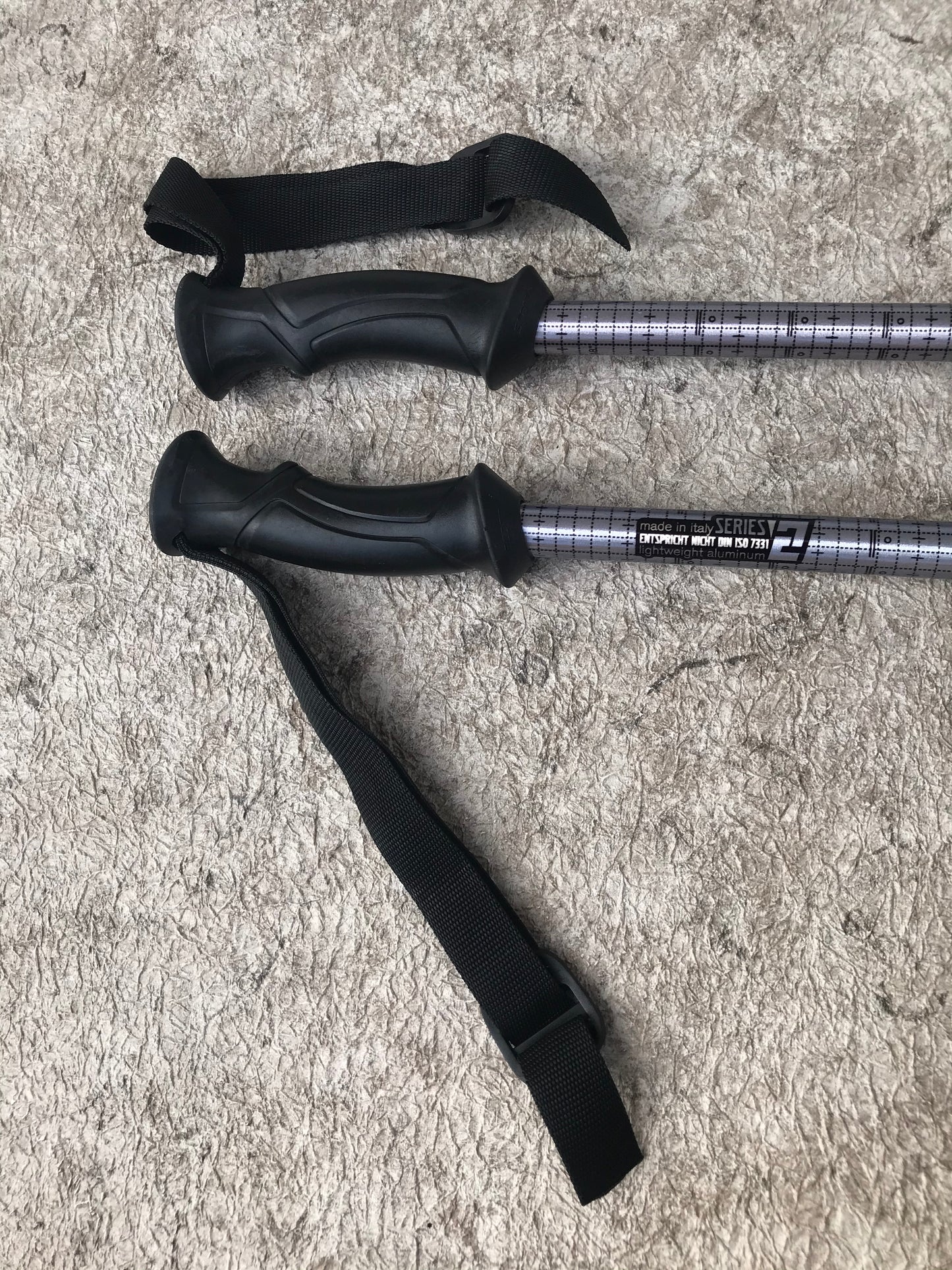 Ski Poles Adult Size 48 inch Scott Chrome Black Rubber Handles Excellent