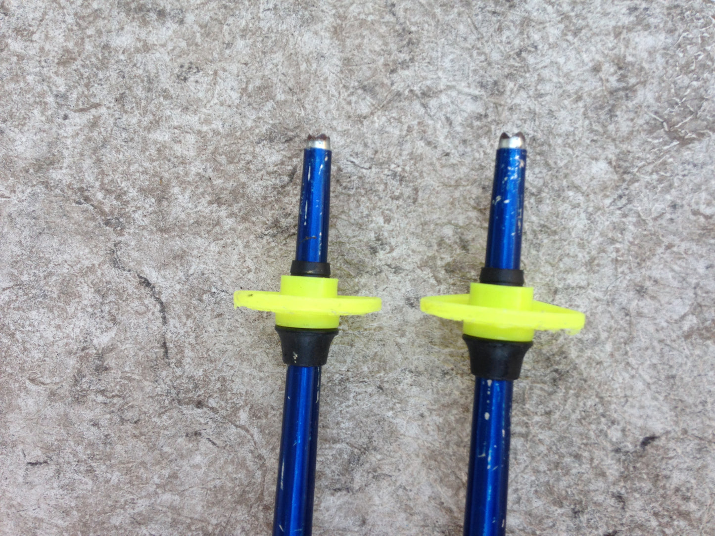 Ski Poles Adult Size 50 inch Gipron Blue Lime Rubber Handles Excellent