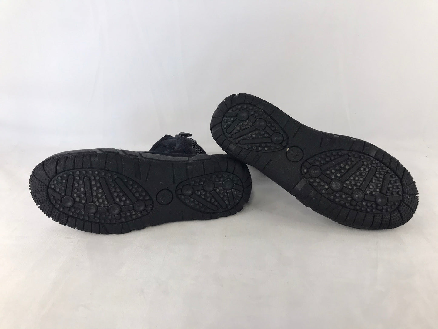 Snorkel Dive Surf Booties Men's Size 9 MDS Diving Black Side Zippers Excellent