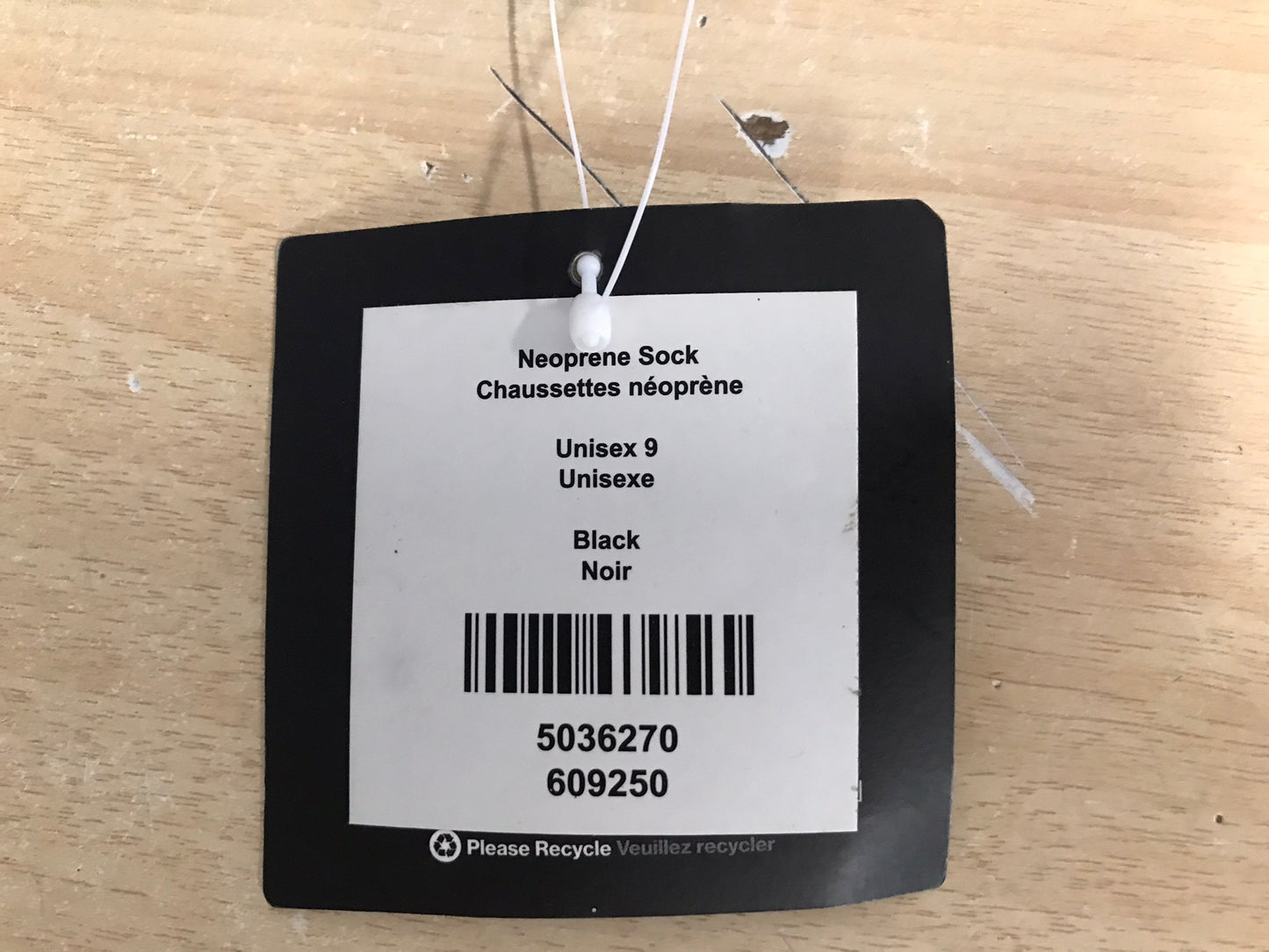 Snorkel Dive Surf Socks Booties Unisex Size 9 MEC Neoprene Socks Black New In Package