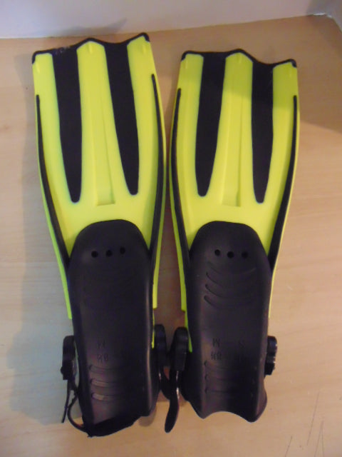 Snorkel Dive Fins Adult Youth Size 4.5 - 8.5 Shoe Size Dolfino Black Yellow