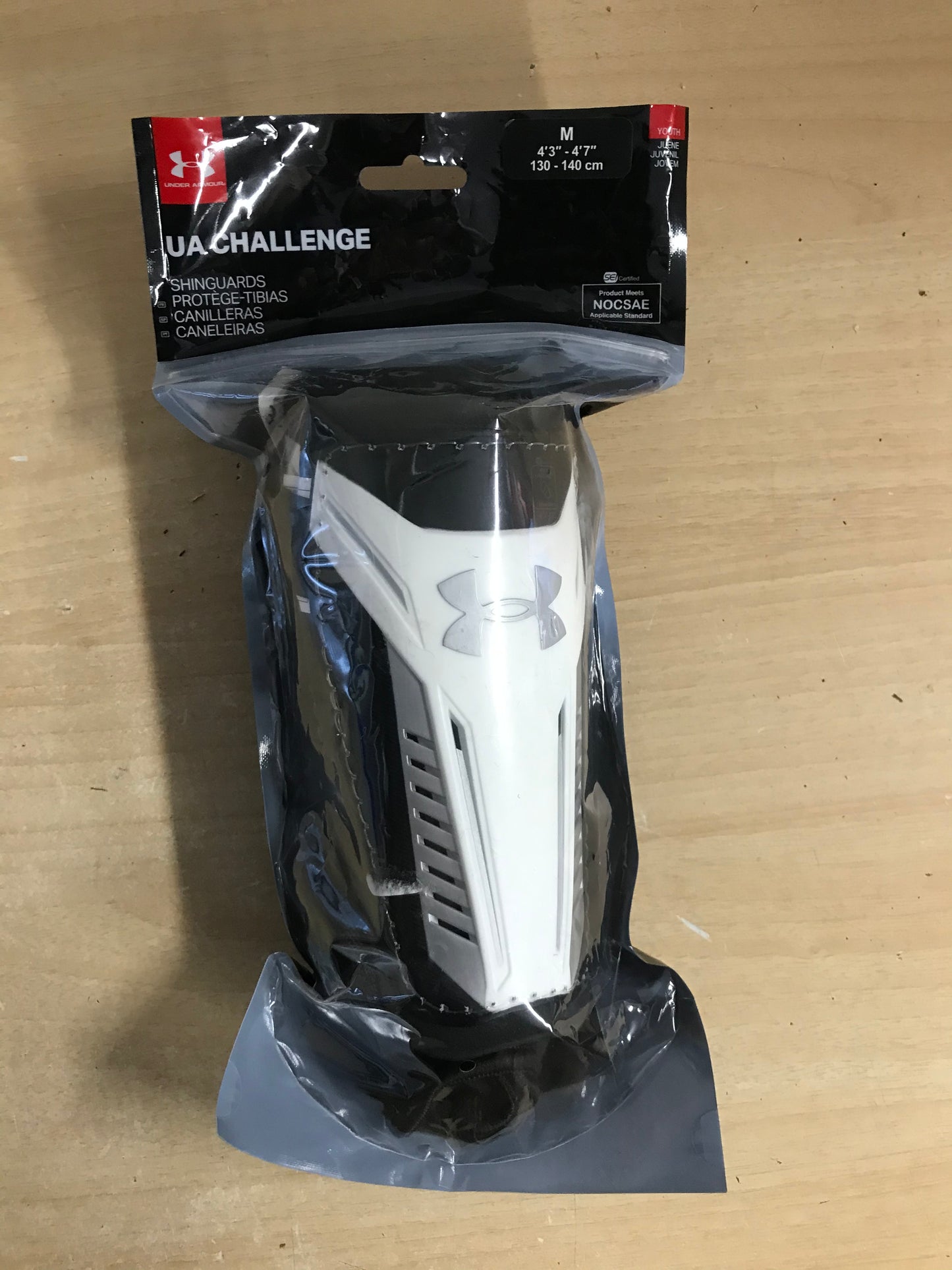 Soccer Shin Pads Child Size Medium 5-7 Under Armour Black White New In Package