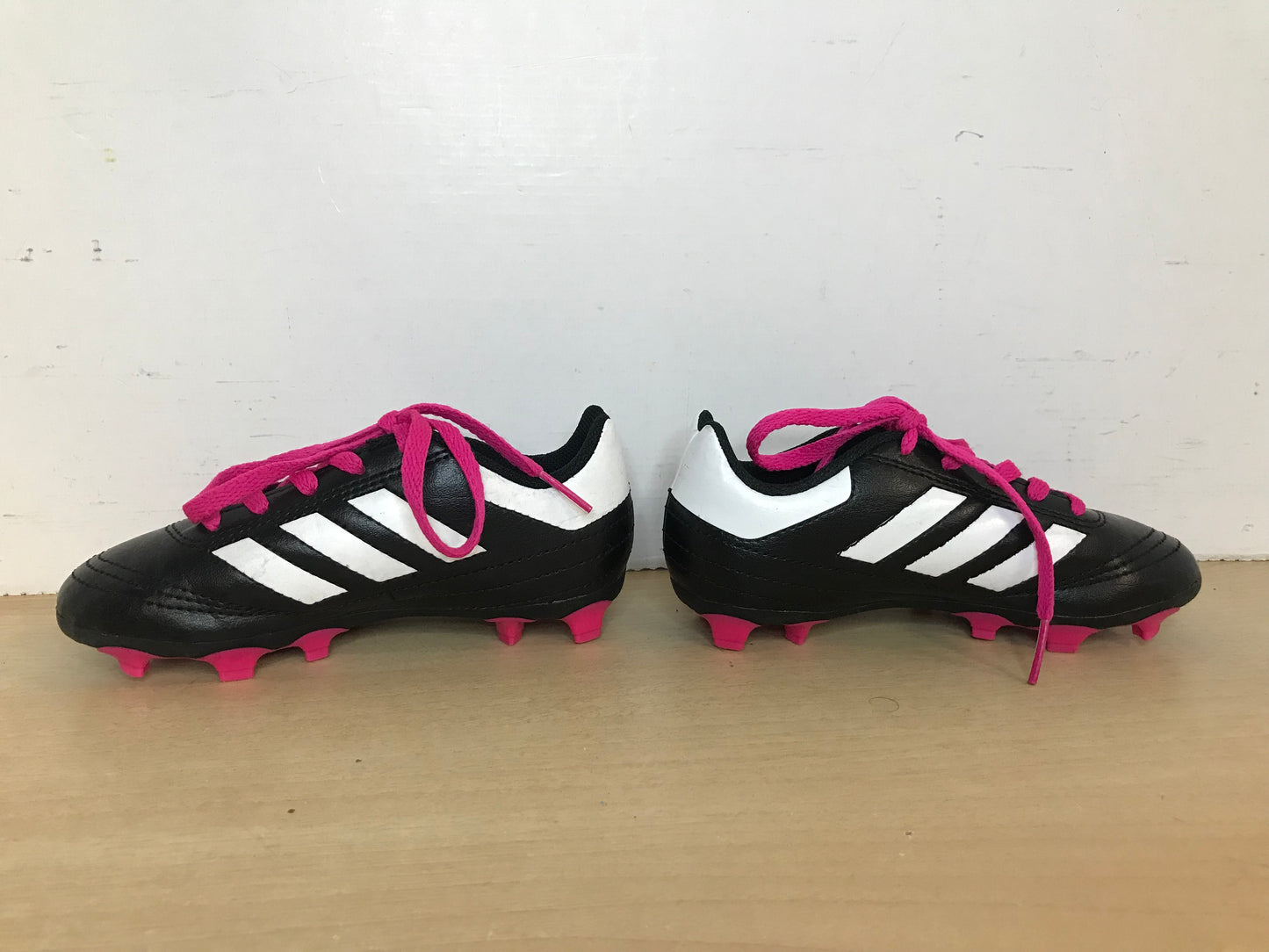 Soccer Shoes Cleats Child Size 10.5 Adidas Black White Fushia New Demo Model