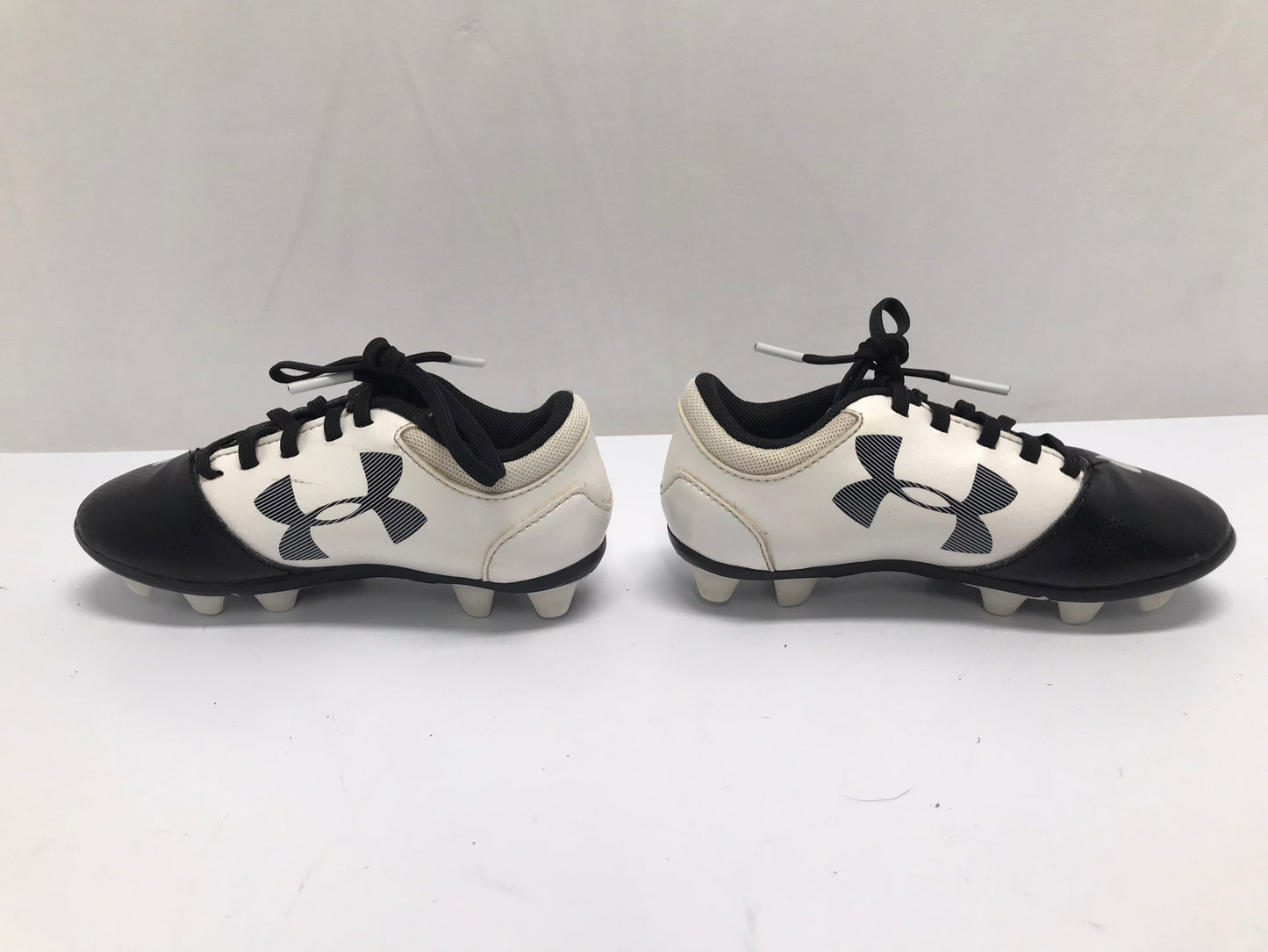 Soccer Shoes Cleats Child Size 10 Toddler Under Armour Black White Excellent