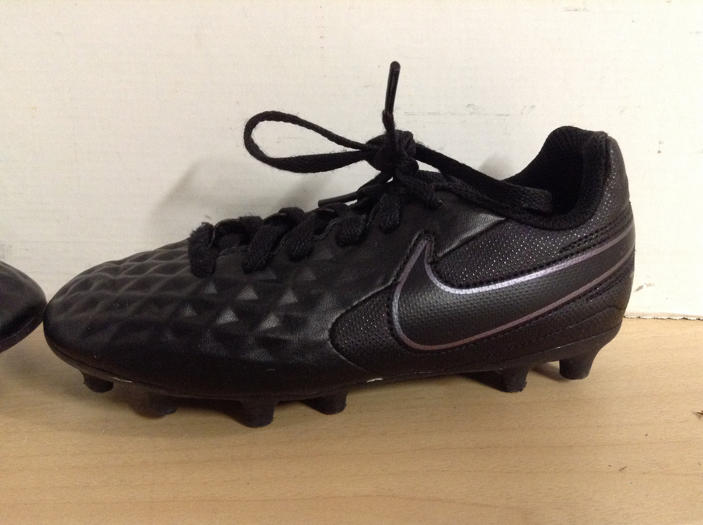 Soccer Shoes Cleats Child Size 12 Nike Tiempo Black As New