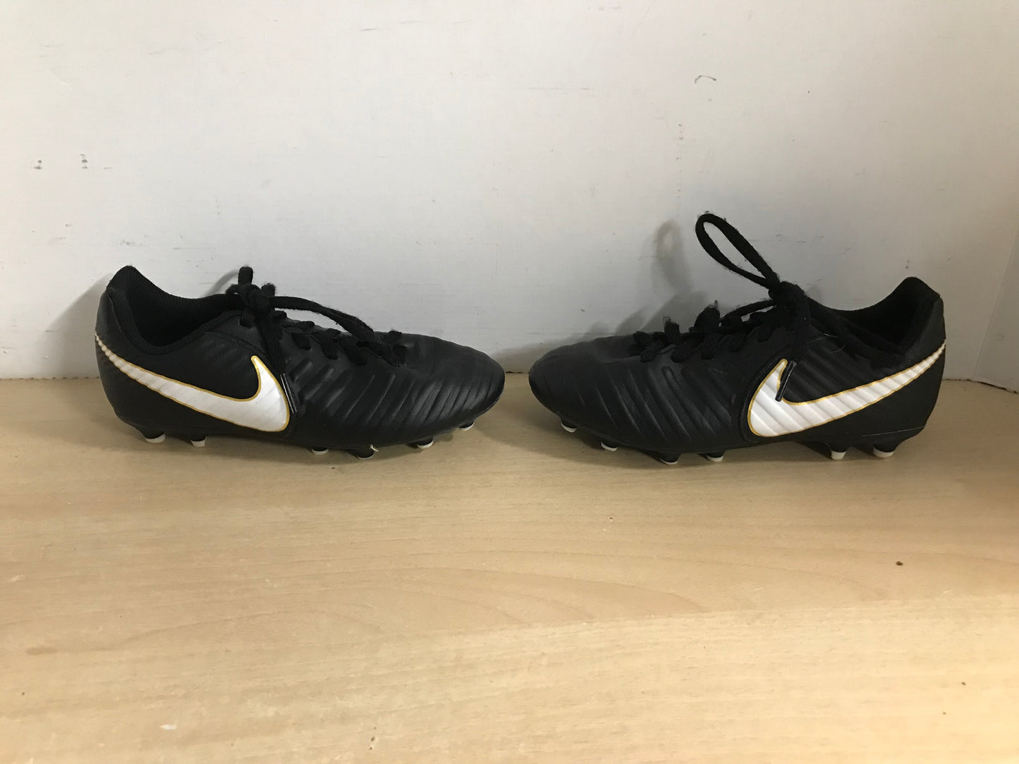 Soccer Shoes Cleats Child Size 13 Nike Tiempo Black White Gold Excellent