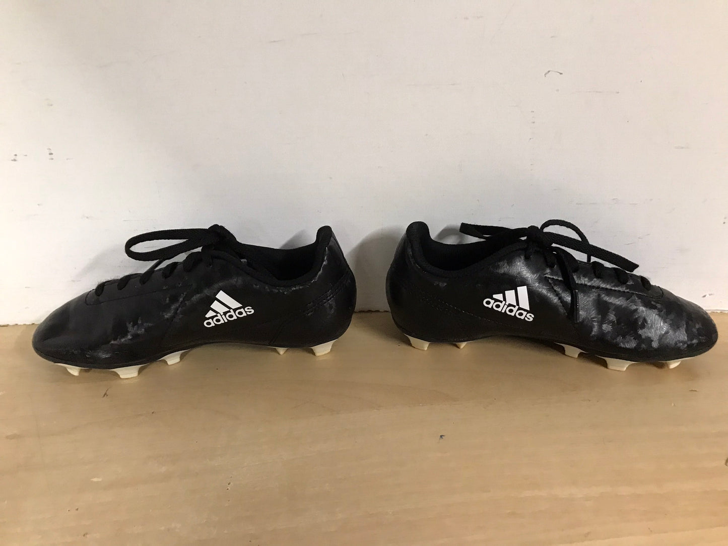 Soccer Shoes Cleats Child Size 1 Adidas Black White Red New Demo Model