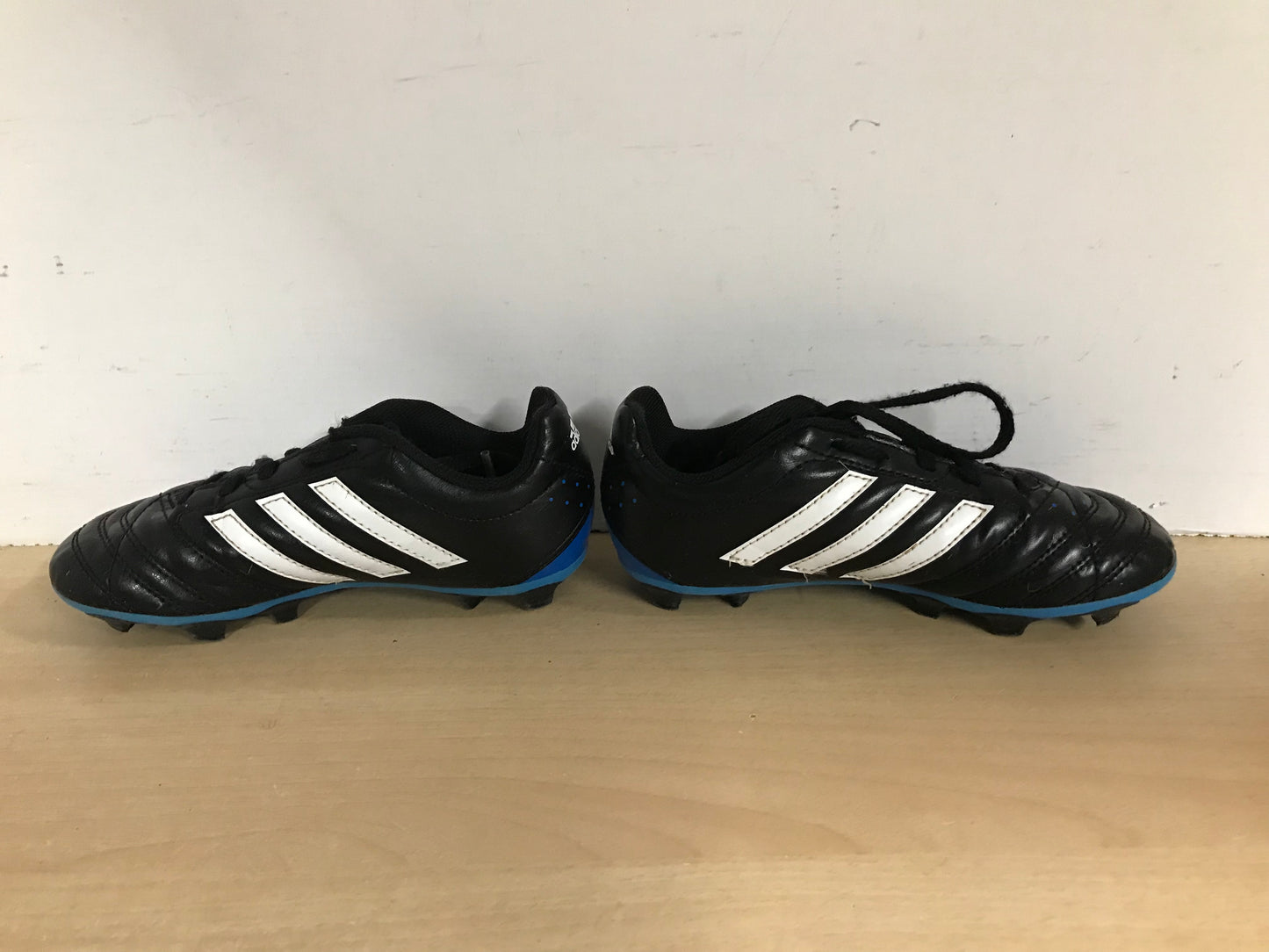 Soccer Shoes Cleats Child Size 1 Adidas Blue Black  Excellent