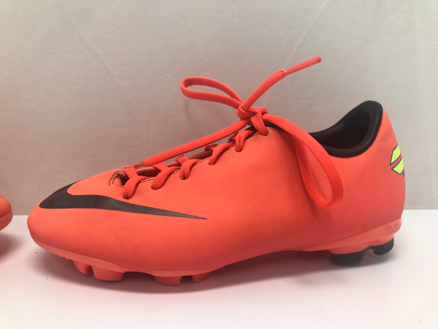 Soccer Shoes Cleats Child Size 1 Nike Mercurial Tangerine Lime Black Minor Marks