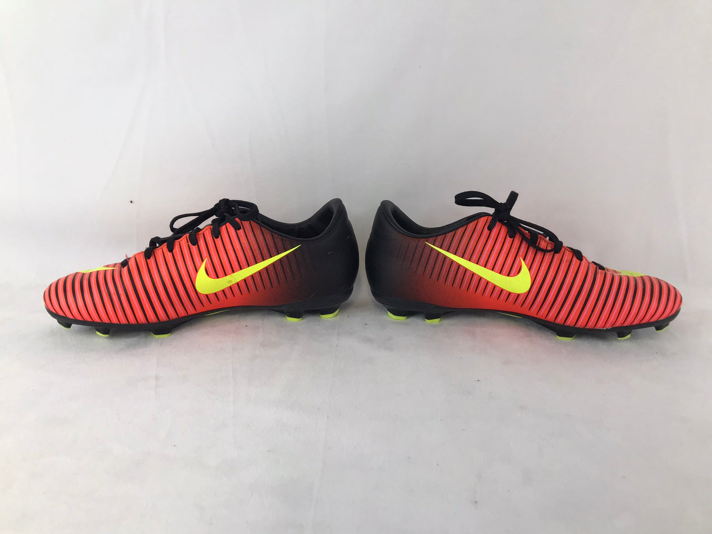 Soccer Shoes Cleats Child Size 2.5 Nike Mercurial Orange Lime Black