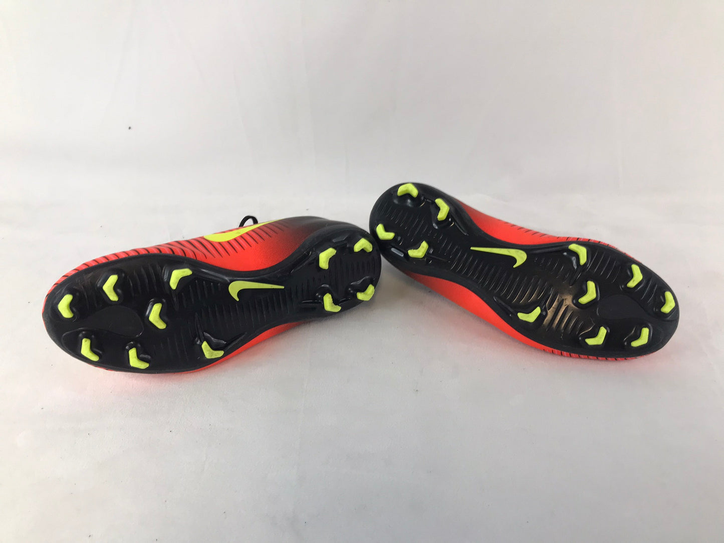 Soccer Shoes Cleats Child Size 2.5 Nike Mercurial Orange Lime Black