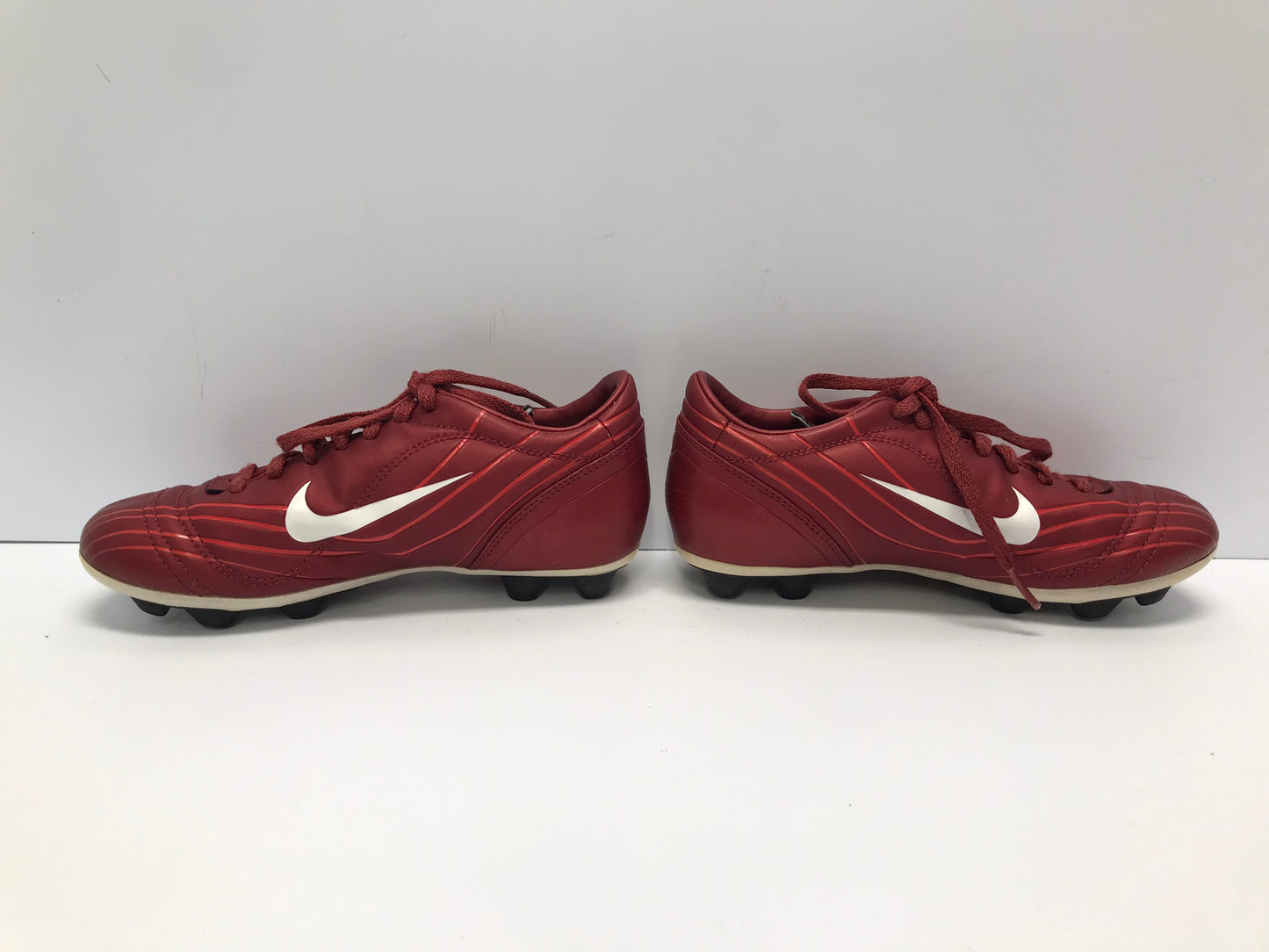 Soccer Shoes Cleats Child Size 2 Nike Bronze White Excellent