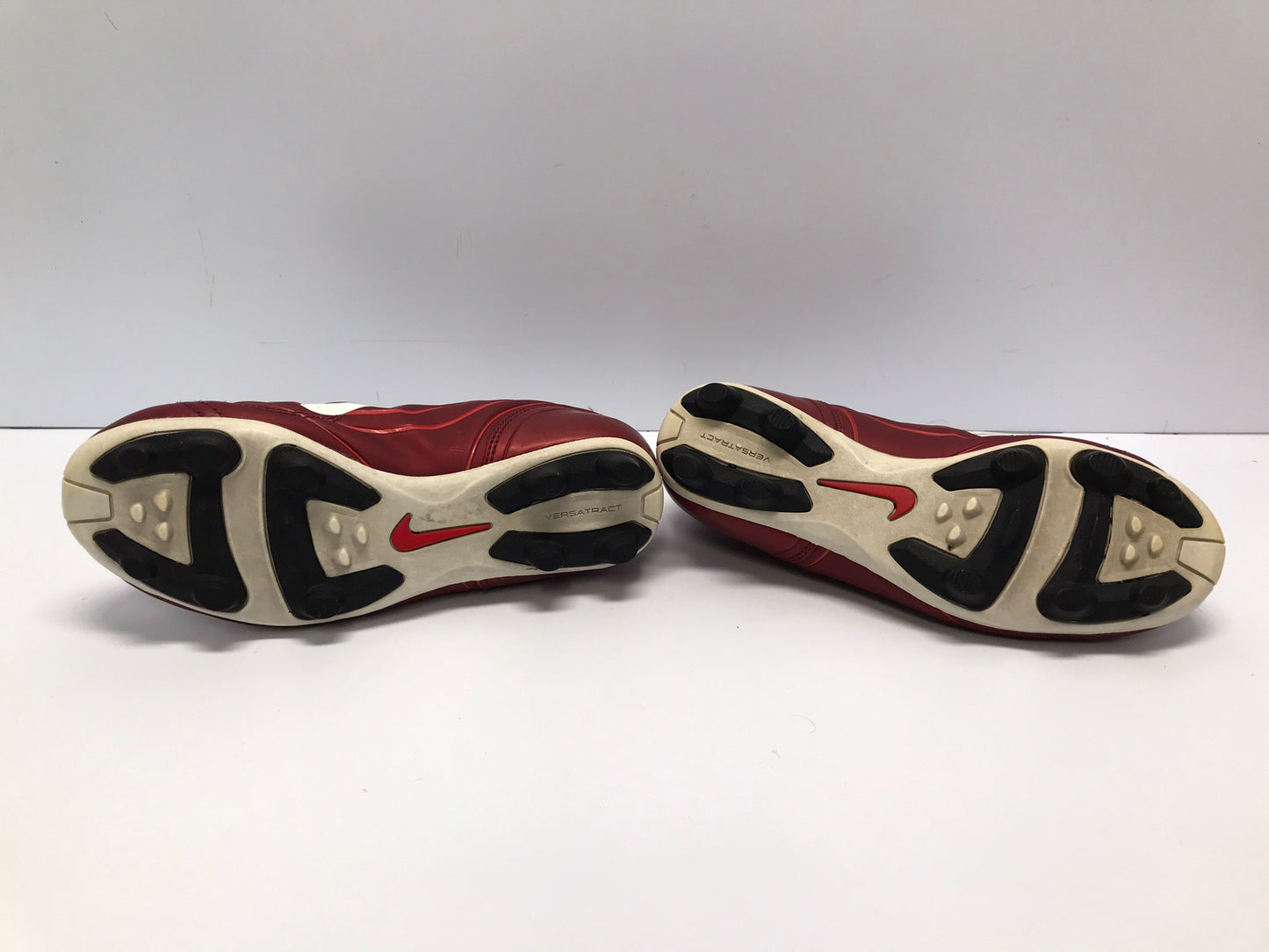 Soccer Shoes Cleats Child Size 2 Nike Bronze White Excellent