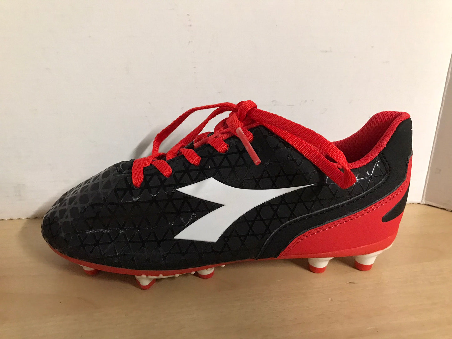 Soccer Shoes Cleats Child Size 3 Adidas Black White Red Excellent New Demo Model
