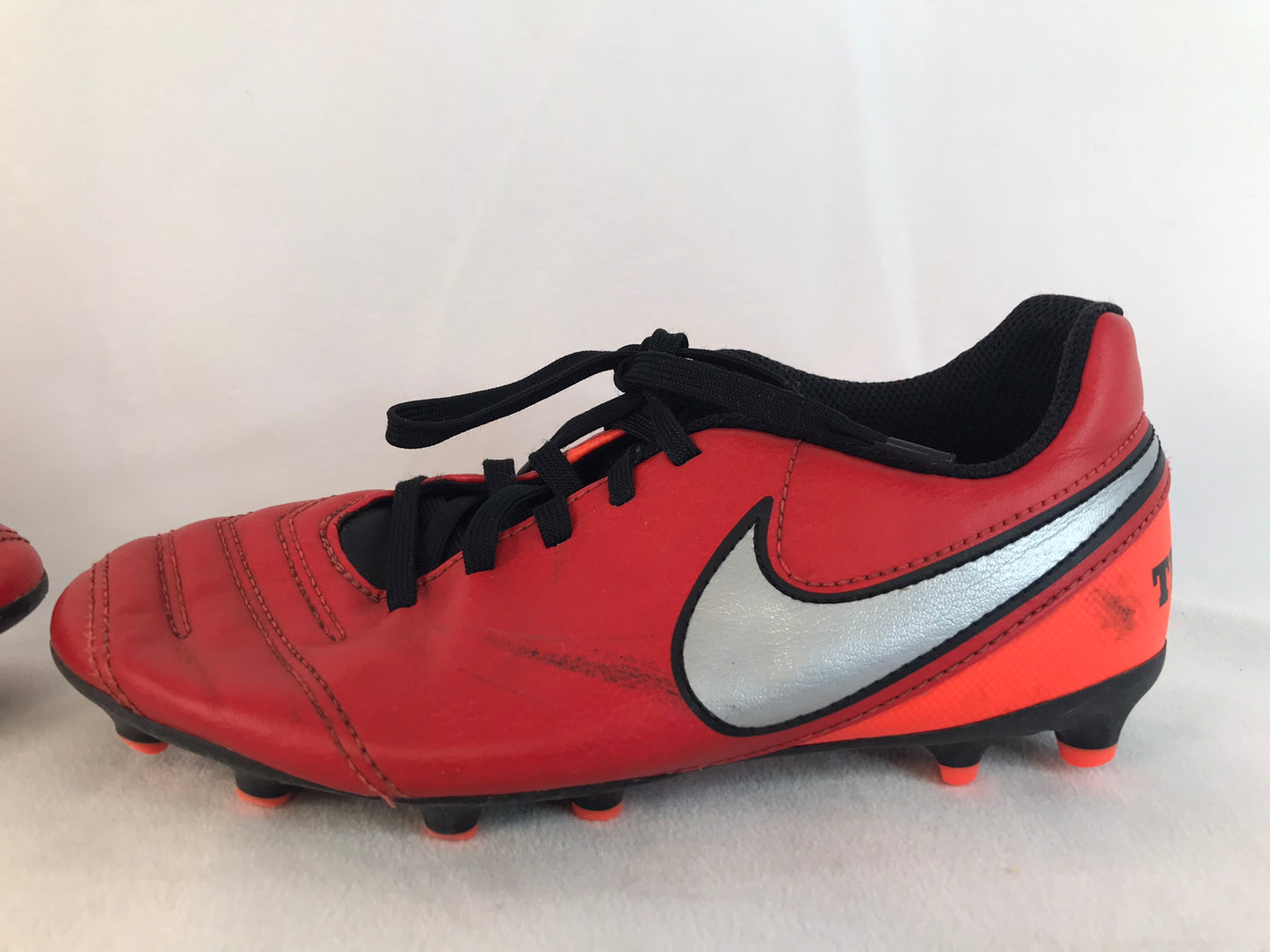 Soccer Shoes Cleats Child Size 3 Nike Tiempo Red Grey Minor Marks