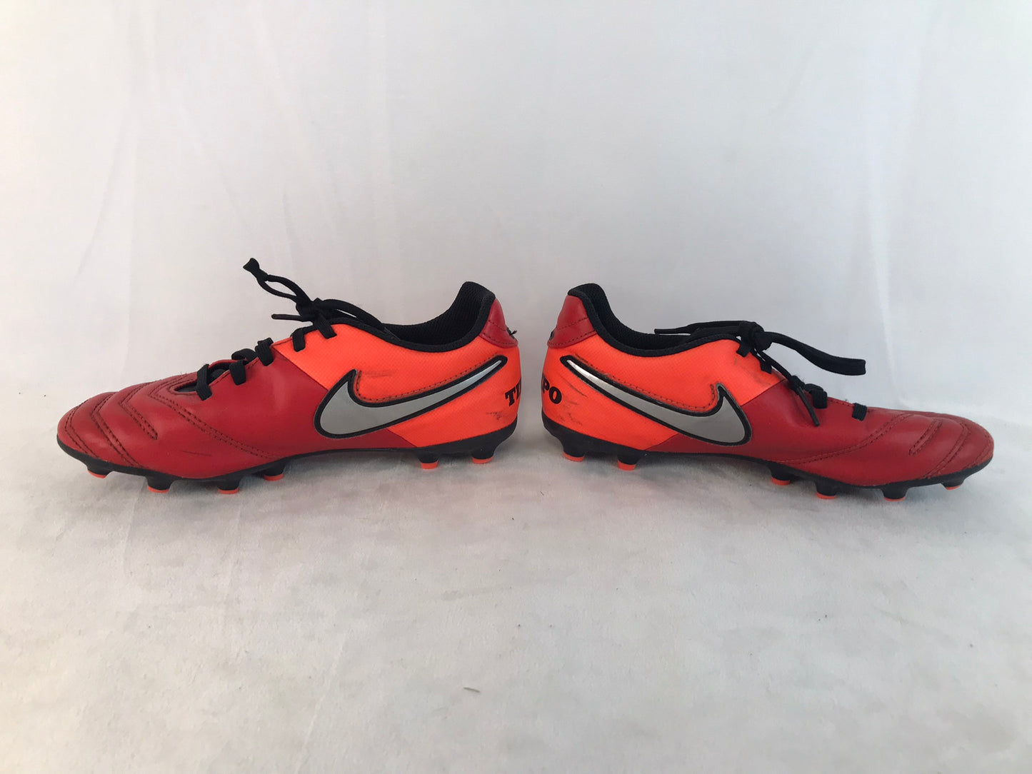 Soccer Shoes Cleats Child Size 3 Nike Tiempo Red Grey Minor Marks
