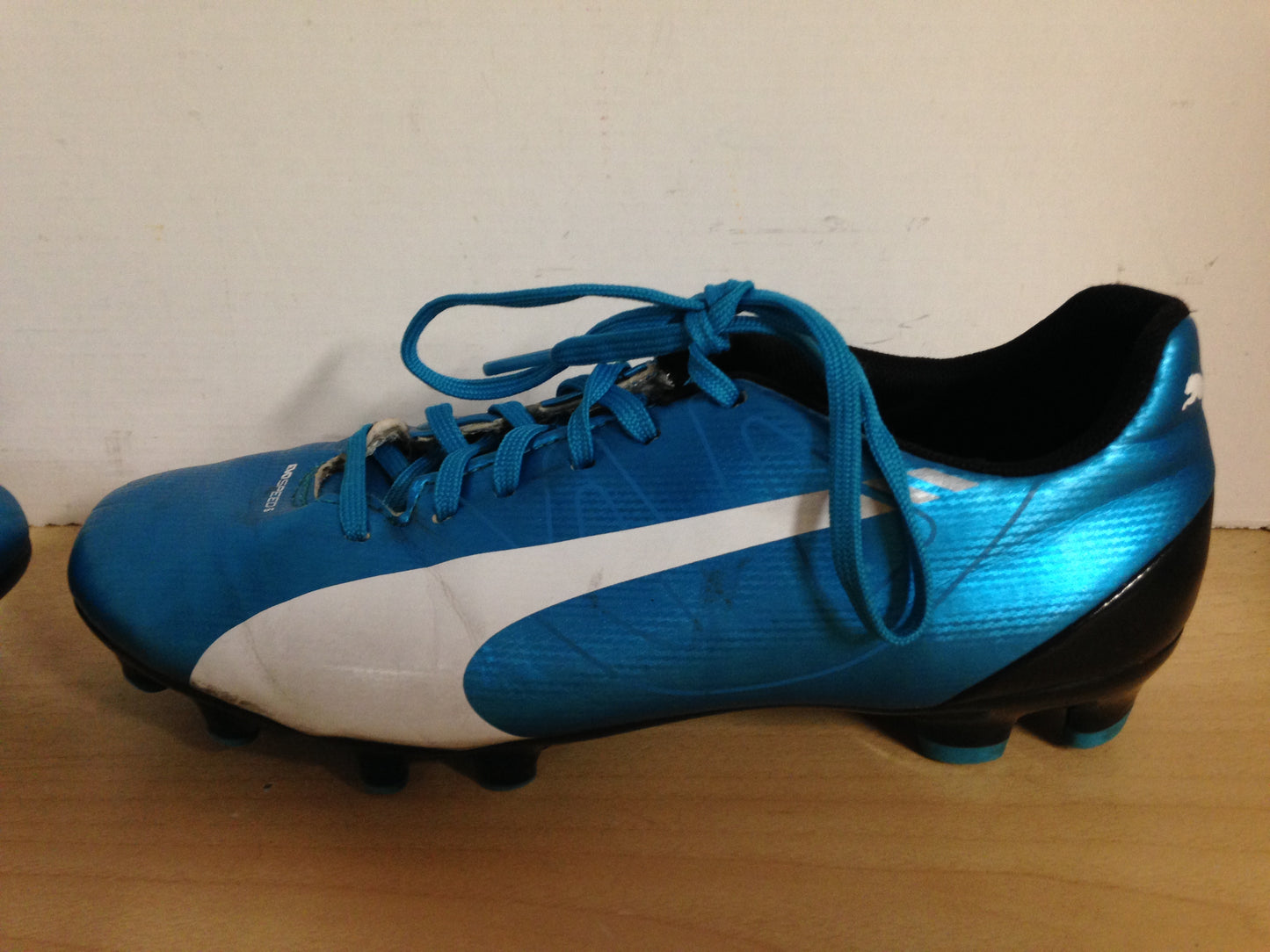 Soccer Shoes Cleats Child Size 4.5 Puma Evo Blue White Black