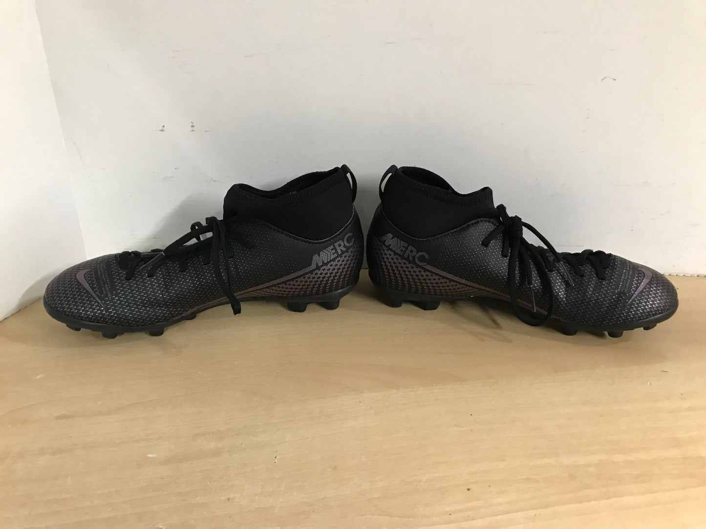 Soccer Shoes Cleats Child Size 4 Nike Mercurial Slipper Foot Black Grey Excellent