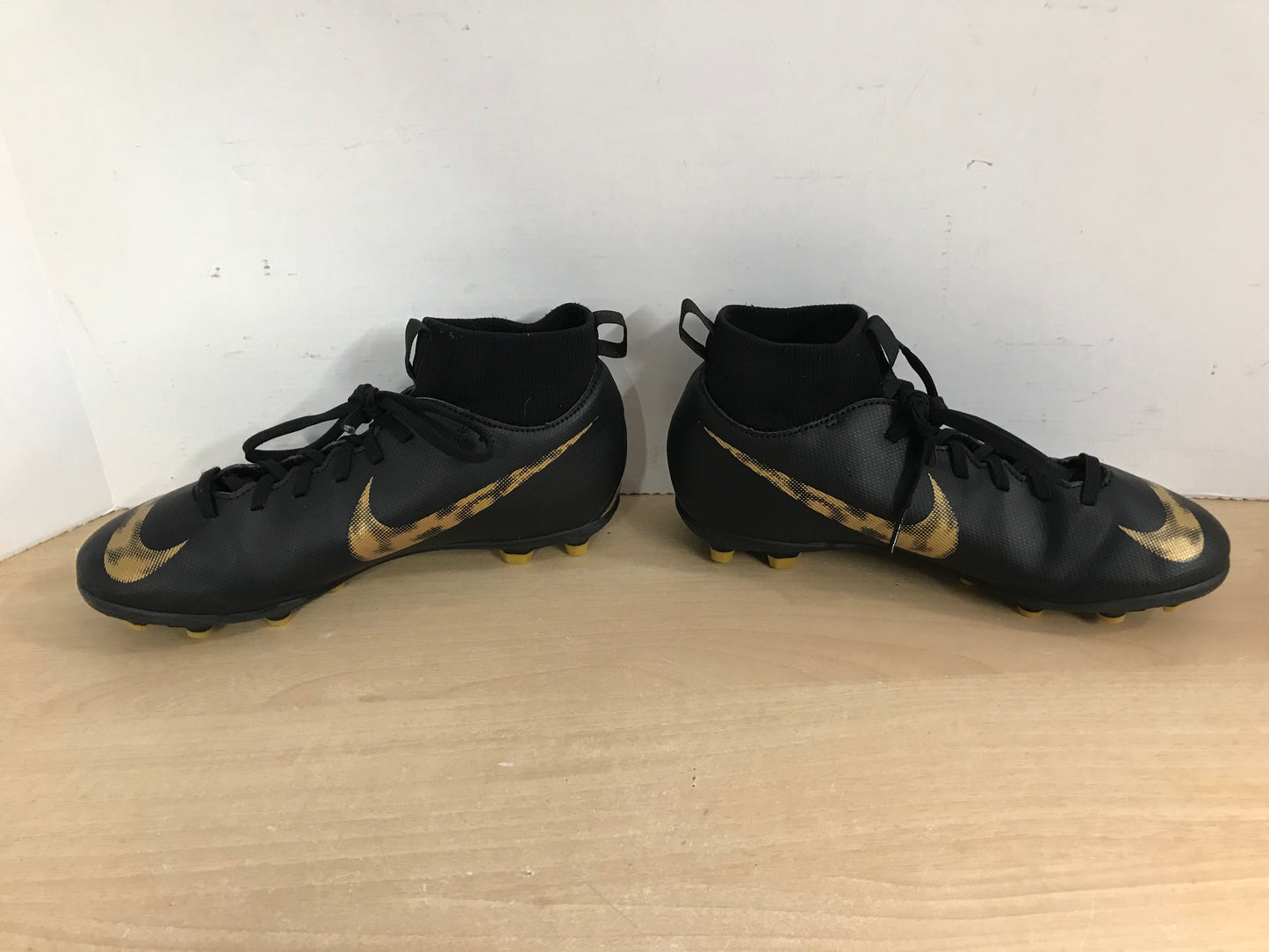 Soccer Shoes Cleats Child Size 5.5 Nike Mercurial  Black Bronze Slipper Foot Excellent