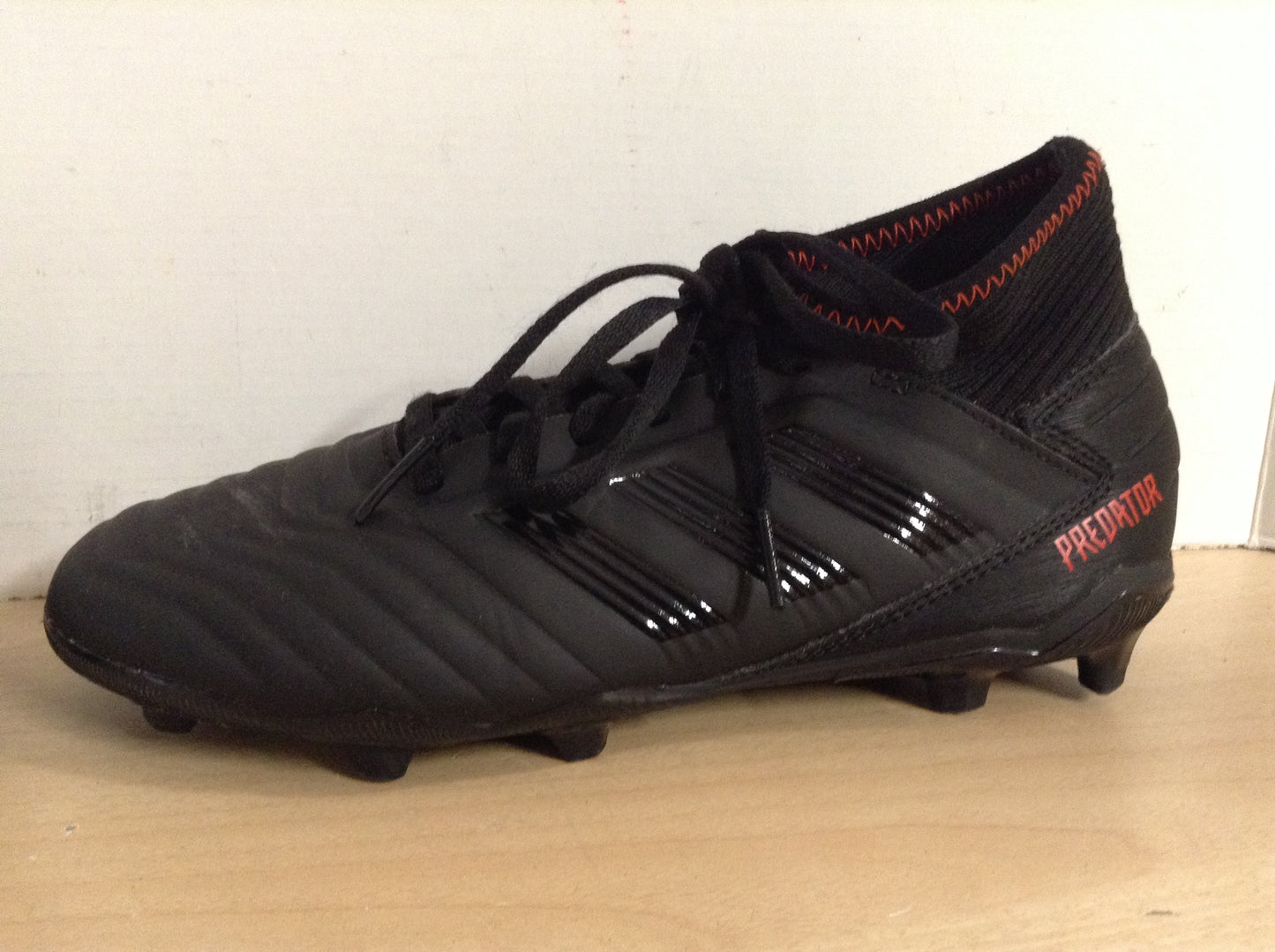 Soccer Shoes Cleats Child Size 5 Adidas Preditor Black Red With Slipper Foot As New