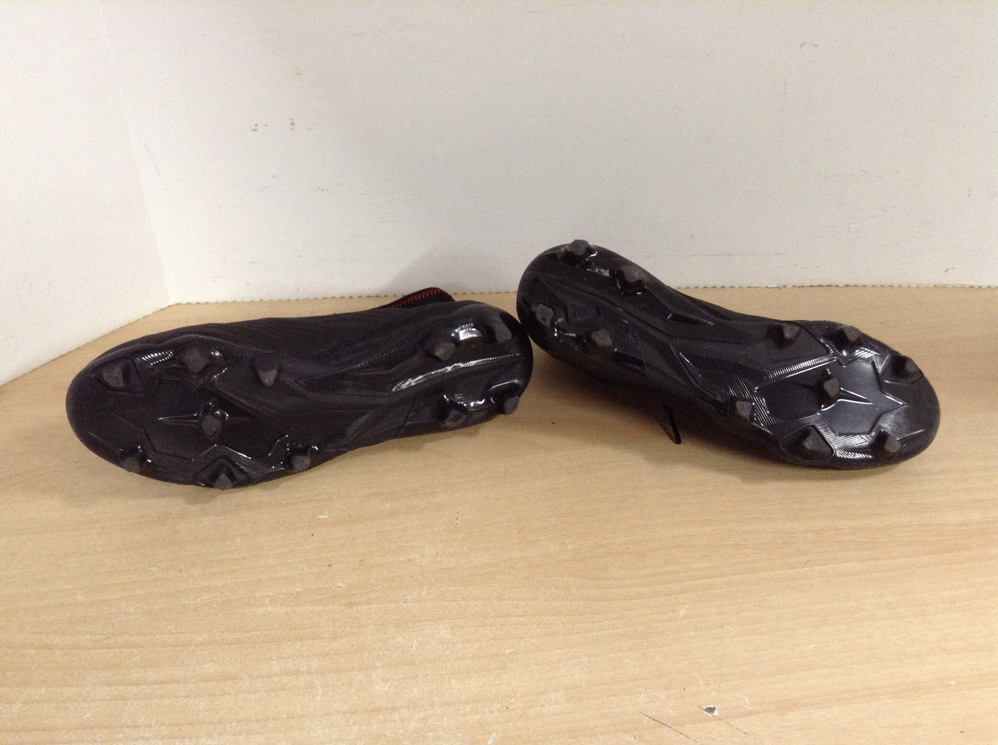 Soccer Shoes Cleats Child Size 5 Adidas Preditor Black Red With Slipper Foot As New