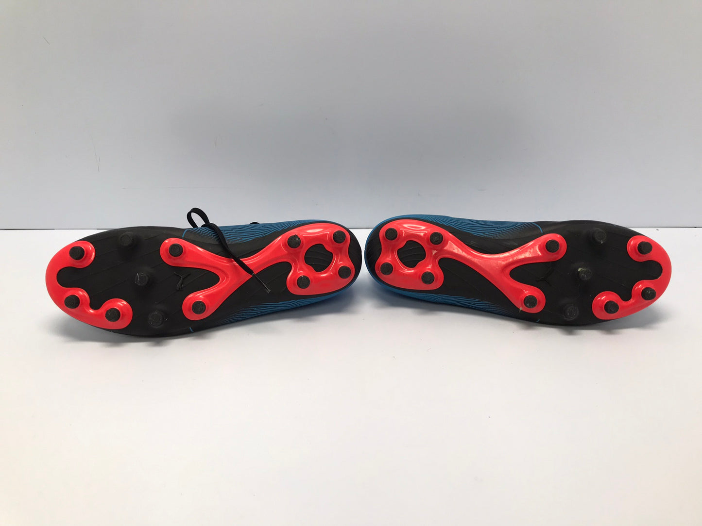 Soccer Shoes Cleats Men's Size 6 Youth Puma Blue Orange Black As New