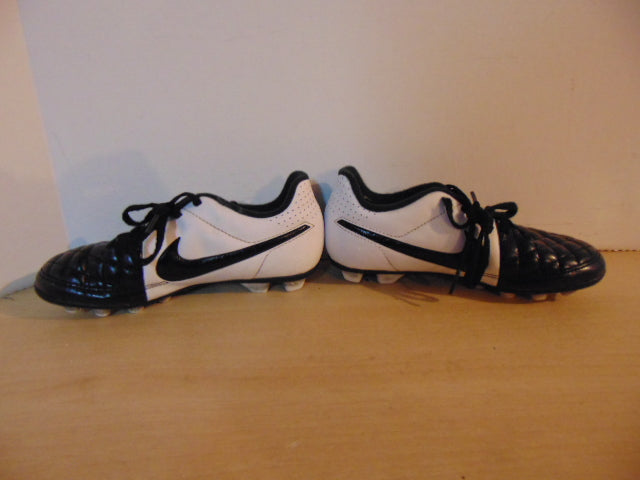 Soccer Shoes Cleats Child Size 13 Nike Tiempo Black White