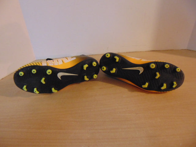 Soccer Shoes Cleats Child Size 3 Nike Mercurial Black Yellow White