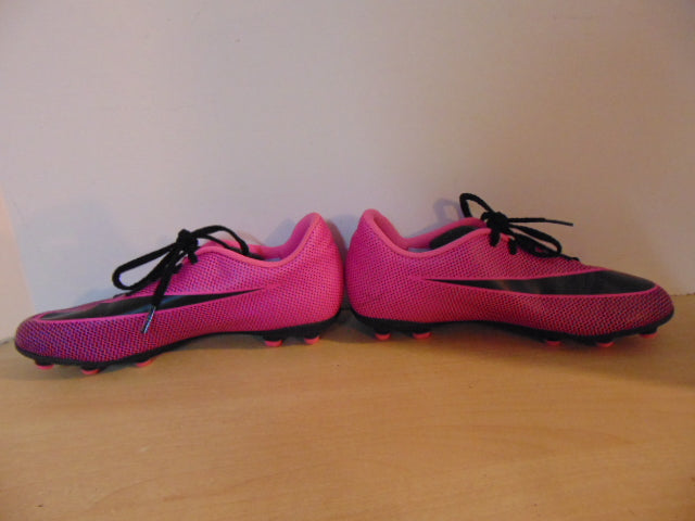Soccer Shoes Cleats Child Size 6 Nike Fushia Black
