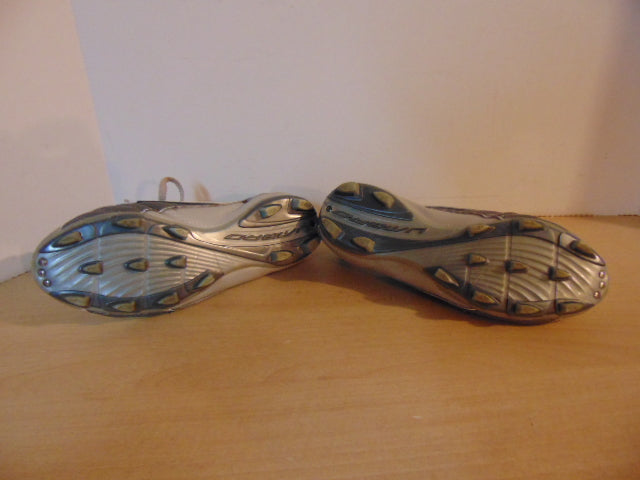 Soccer Shoes Cleats Men's Size 6.5 Umbro Grey White Excellent