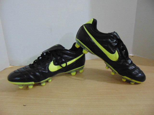 Nike tiempo green black outlet