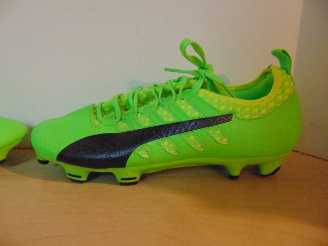 Soccer Shoes Cleats Men's Size 8.5 Puma Lime Black